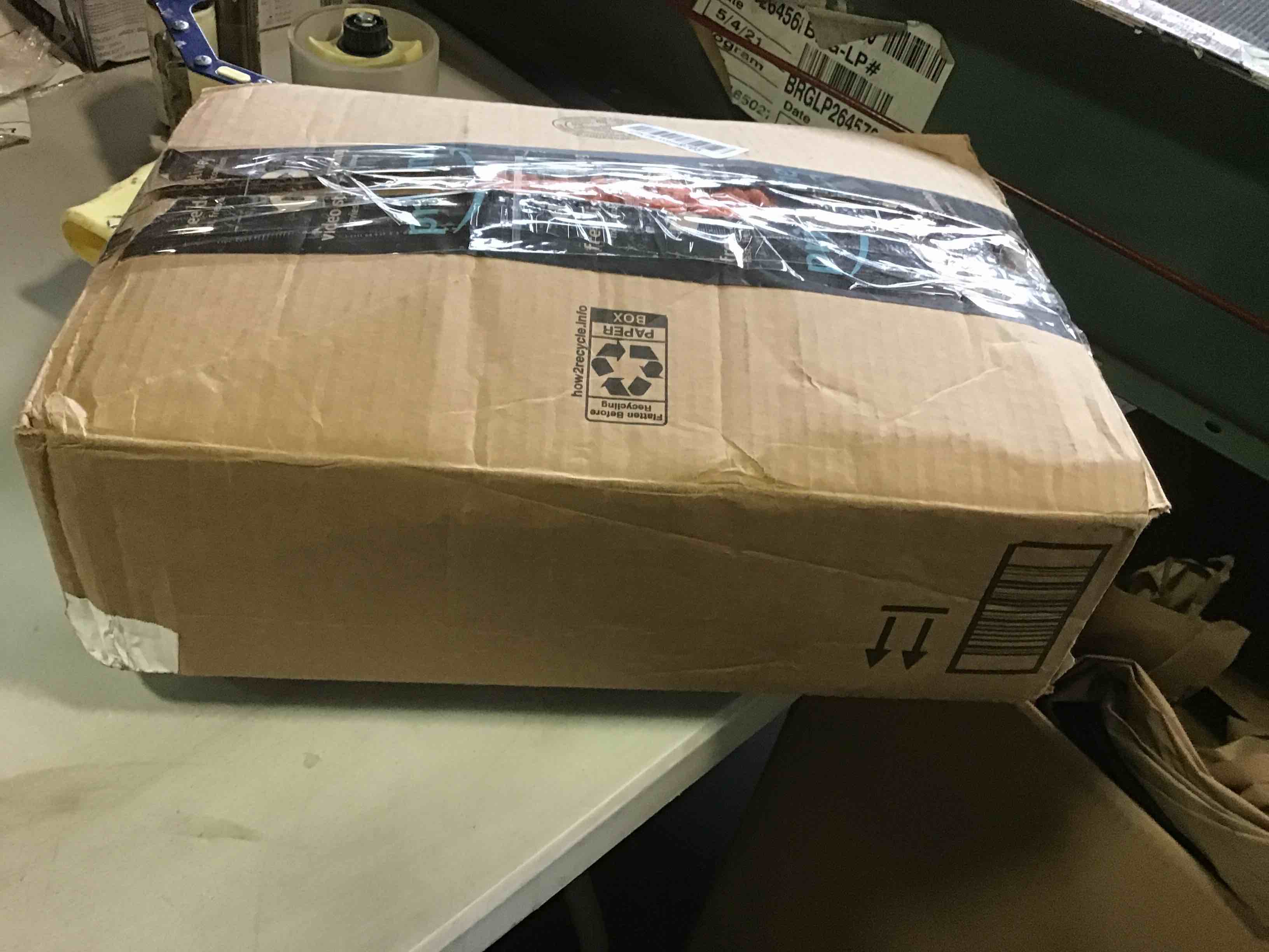 https://s3.amazonaws.com/lotting-images-prod/bidfta/YEL5539195_1695919863512.jpeg