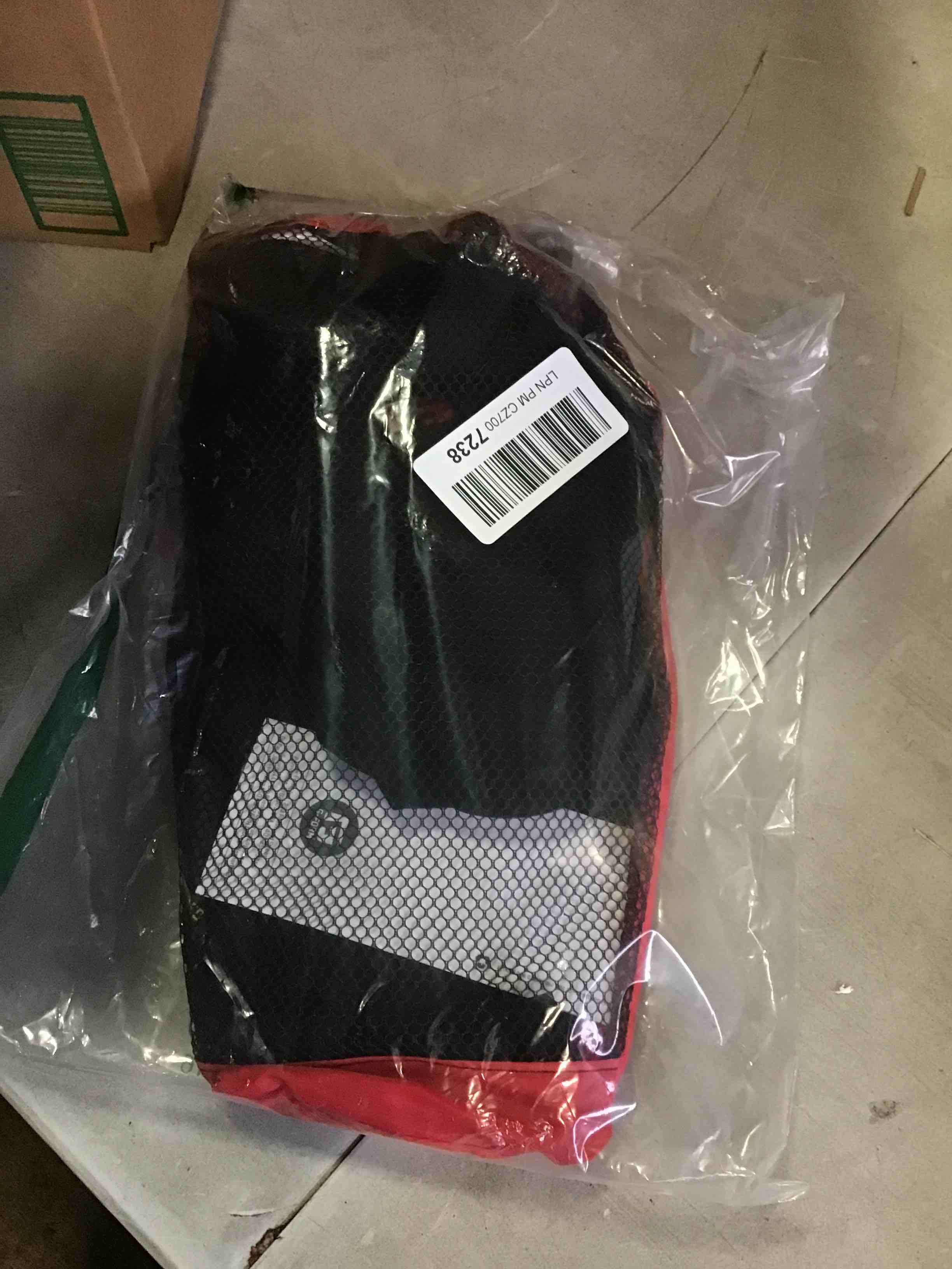 https://s3.amazonaws.com/lotting-images-prod/bidfta/YEL5539199_1695920491611.jpeg