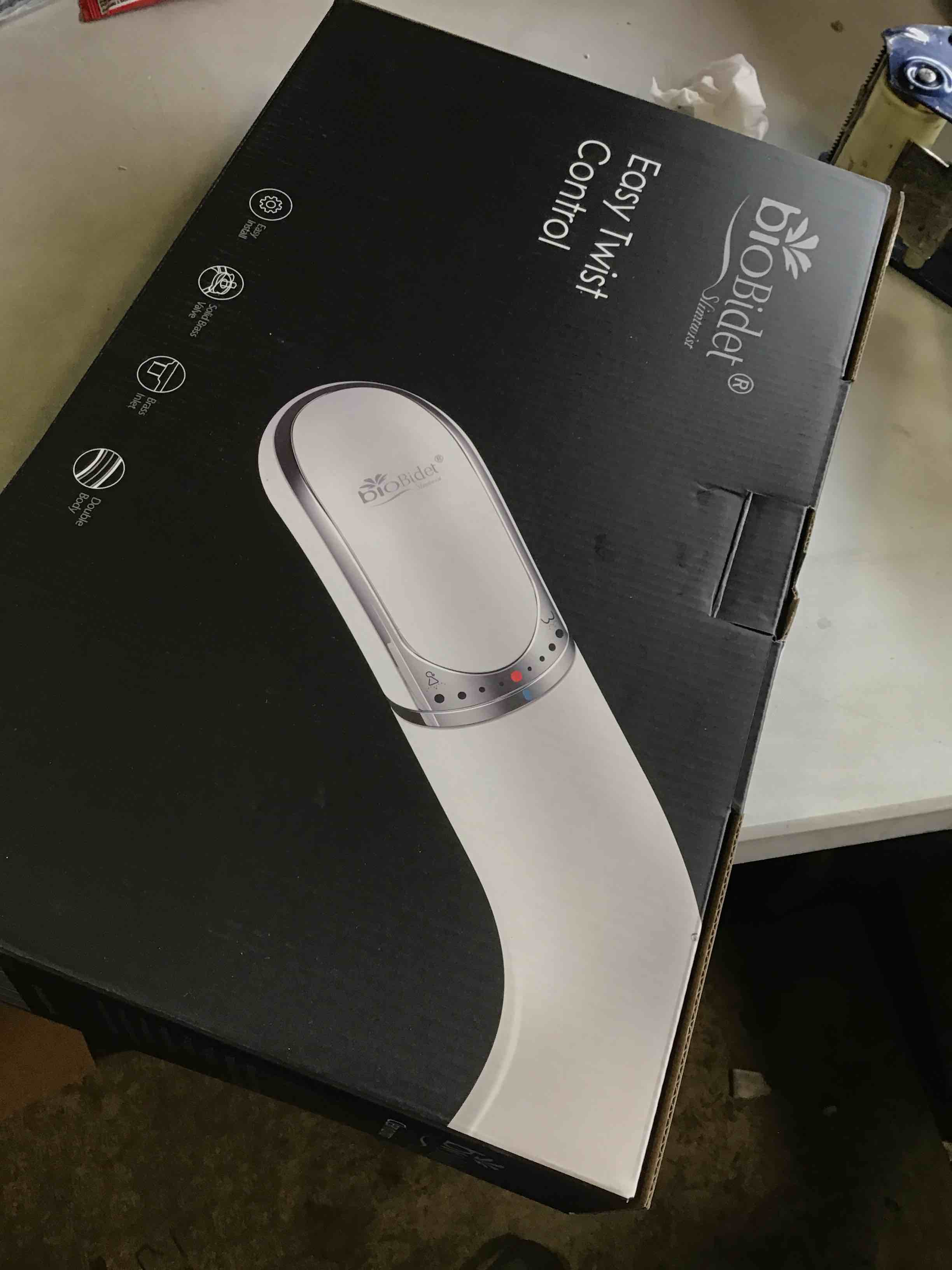 https://s3.amazonaws.com/lotting-images-prod/bidfta/YEL5539235_1695925685325.jpeg