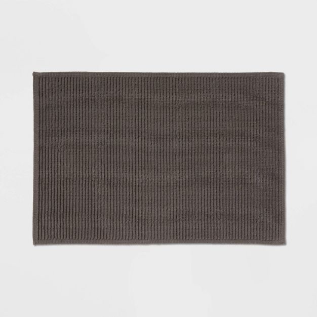 Threshold 21"x30" Performance Solid Bath Mat GRAY