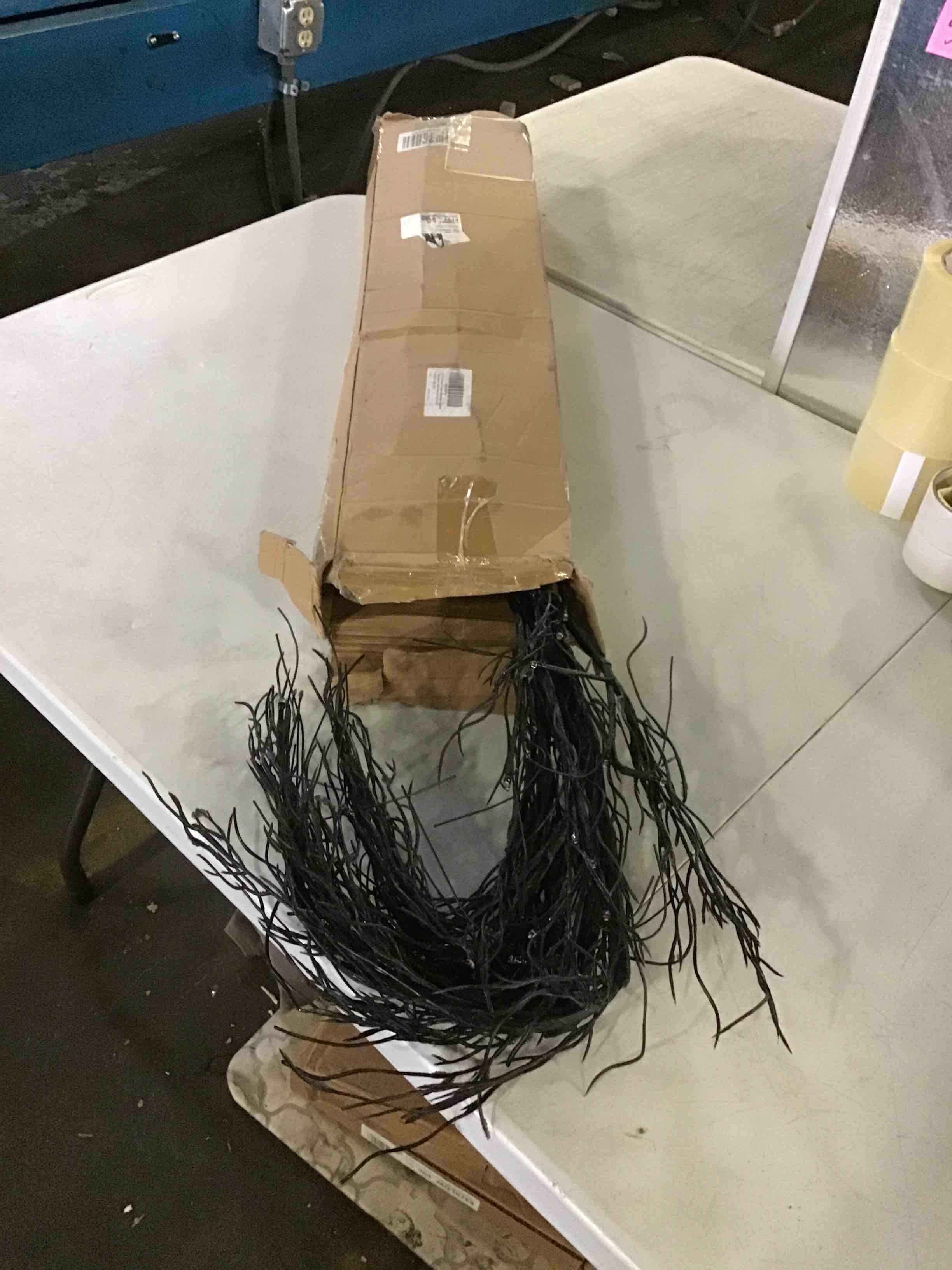 https://s3.amazonaws.com/lotting-images-prod/bidfta/YEL5540427_1696524697806.jpeg