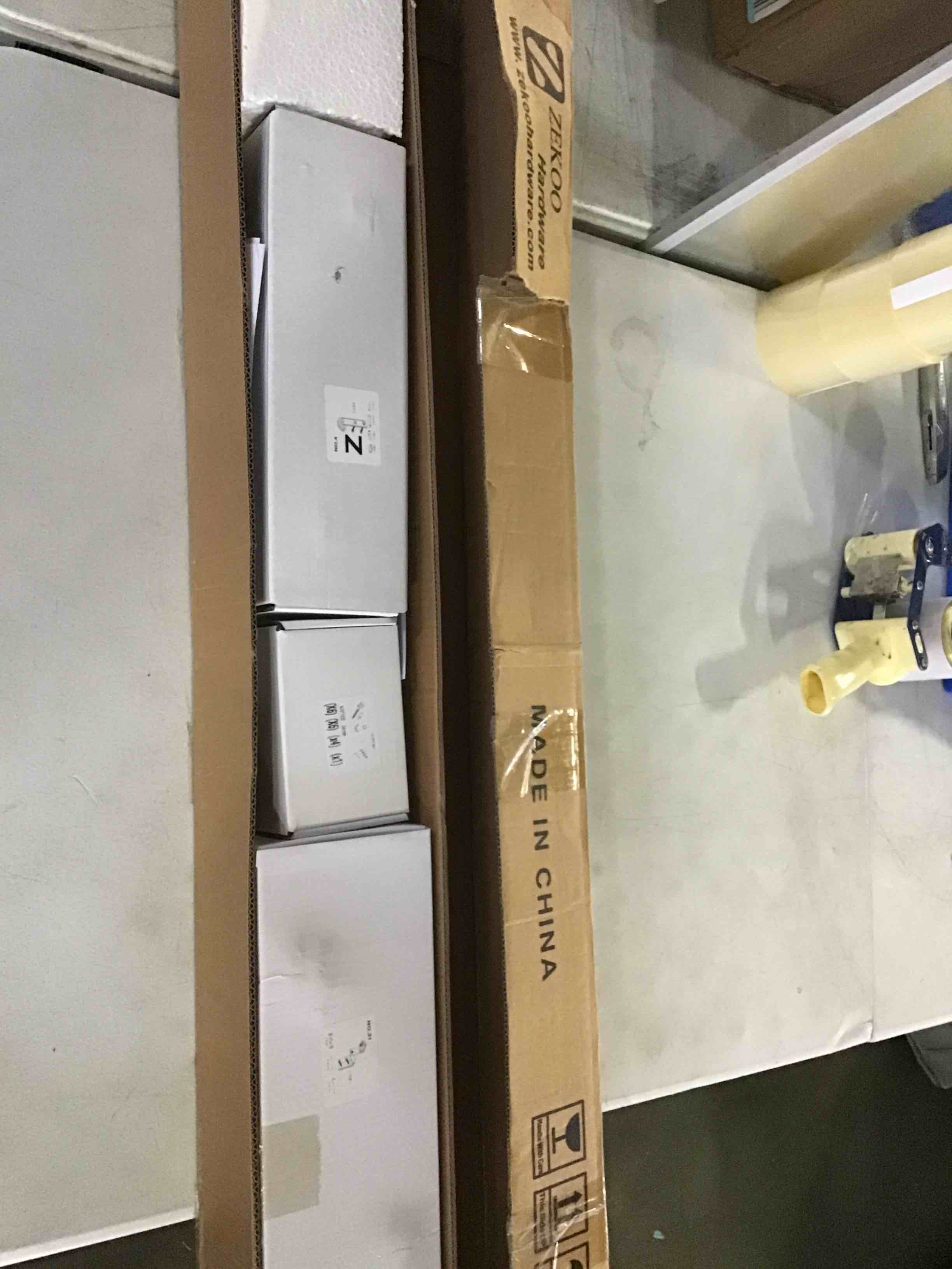 https://s3.amazonaws.com/lotting-images-prod/bidfta/YEL5540431_1696525242560.jpeg