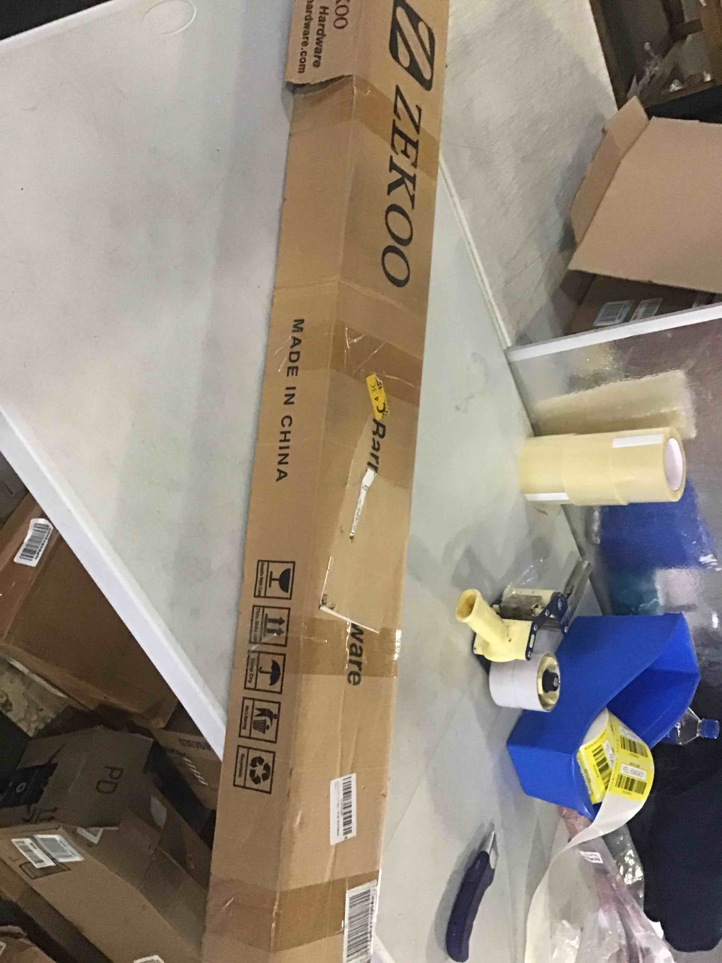 https://s3.amazonaws.com/lotting-images-prod/bidfta/YEL5540431_1696525269216.jpeg