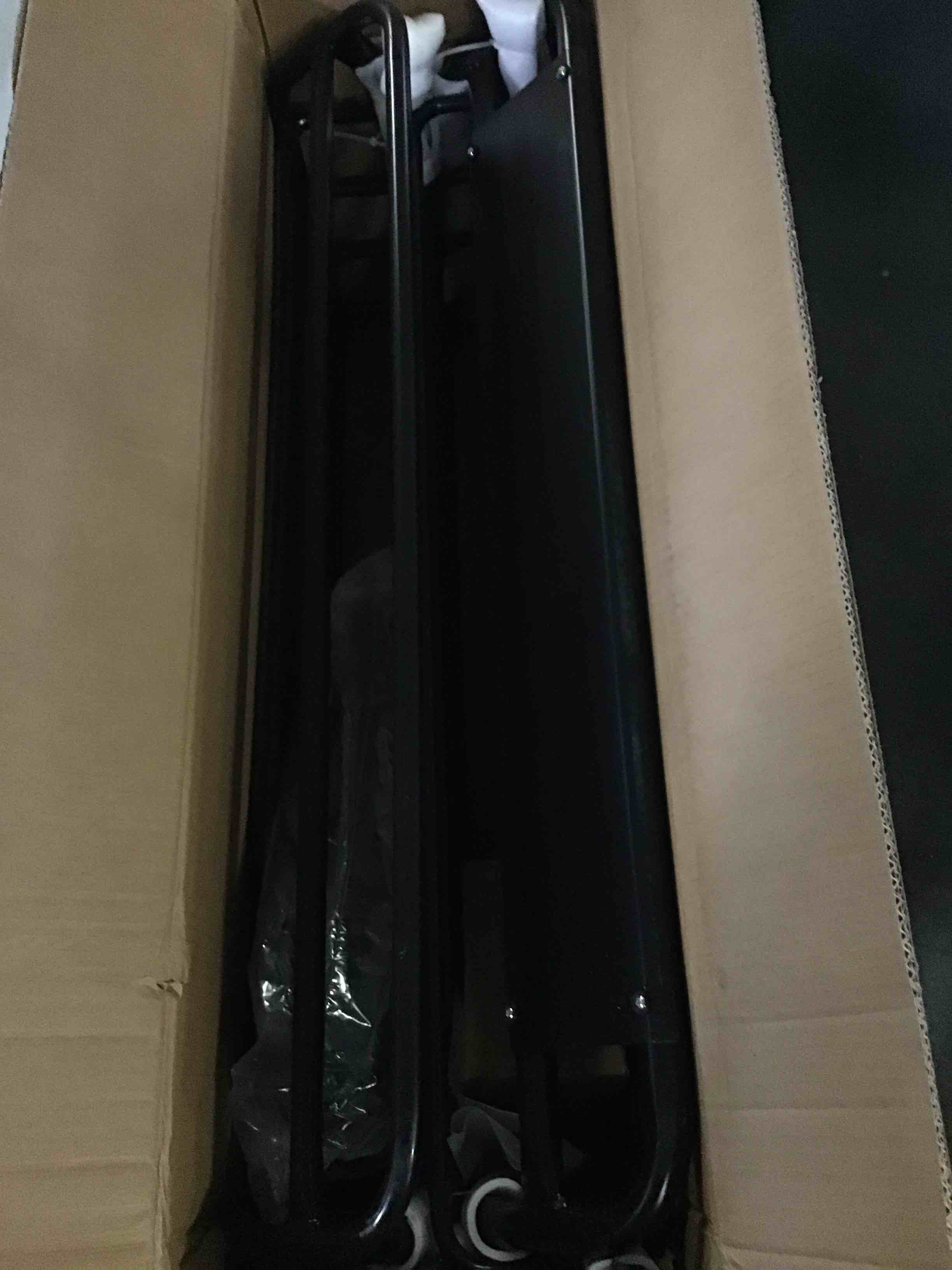 https://s3.amazonaws.com/lotting-images-prod/bidfta/YEL5541022_1697133916819.jpeg