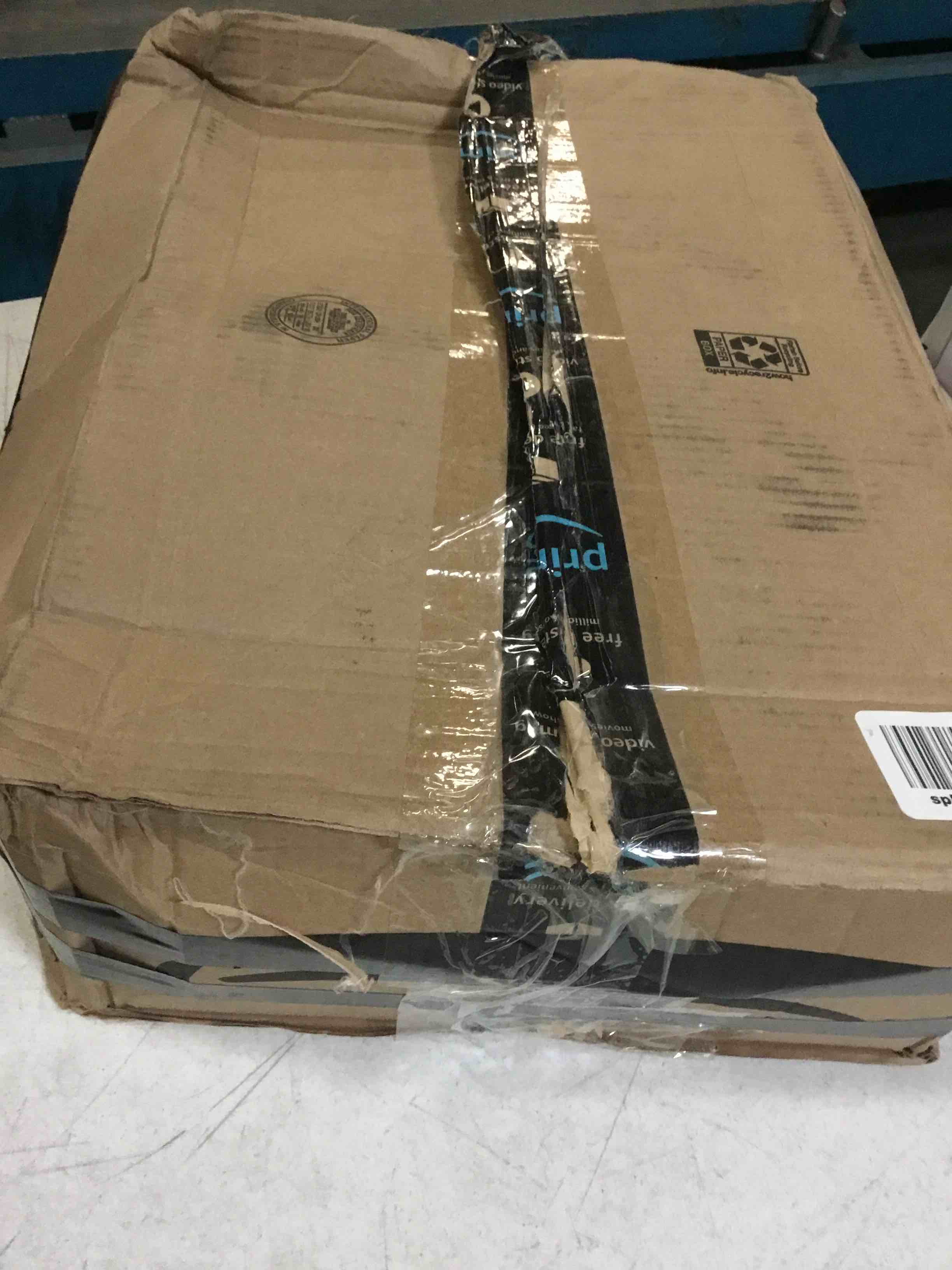 https://s3.amazonaws.com/lotting-images-prod/bidfta/YEL5541993_1696850587643.jpeg