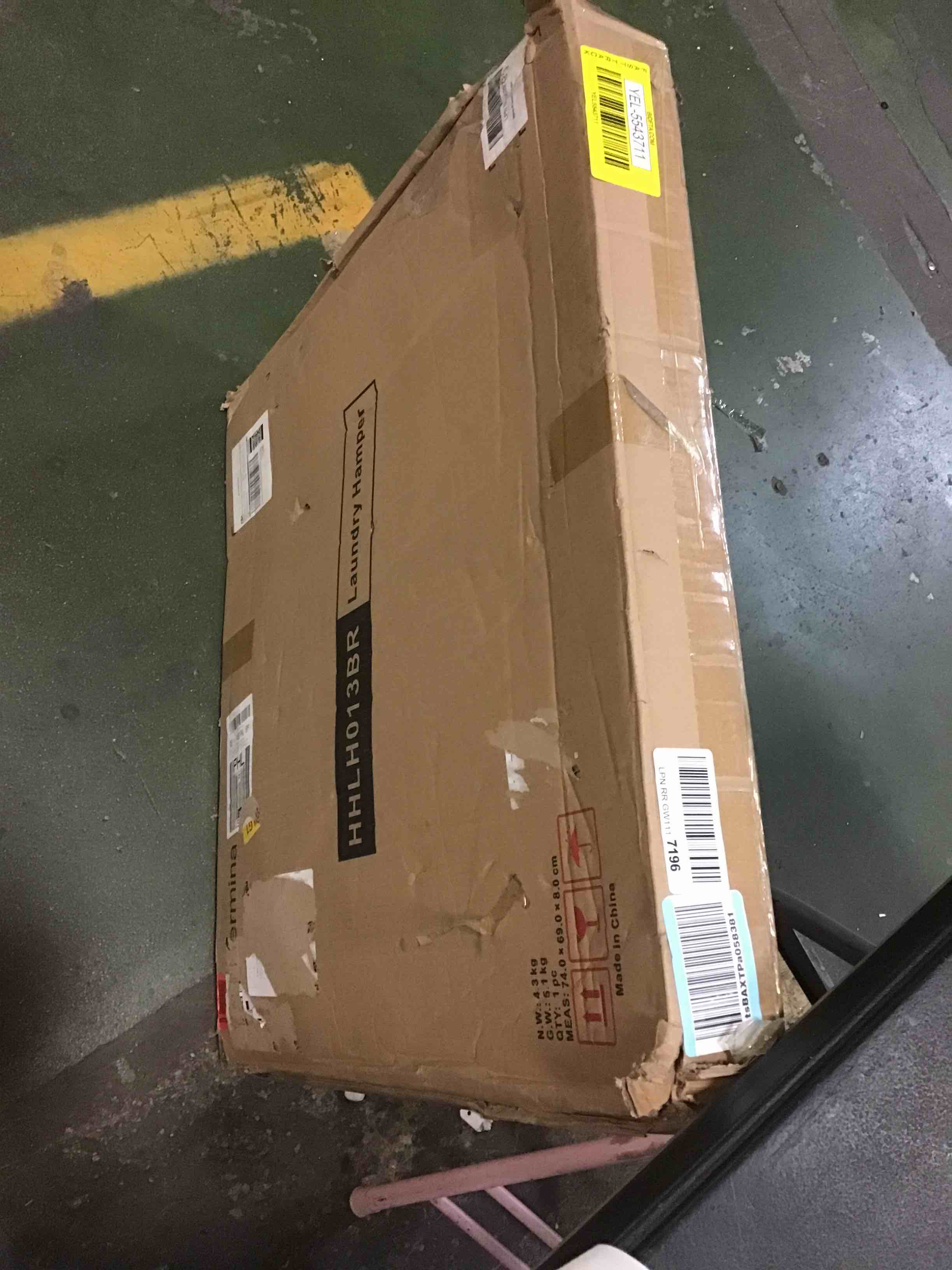 https://s3.amazonaws.com/lotting-images-prod/bidfta/YEL5543711_1697812442768.jpeg