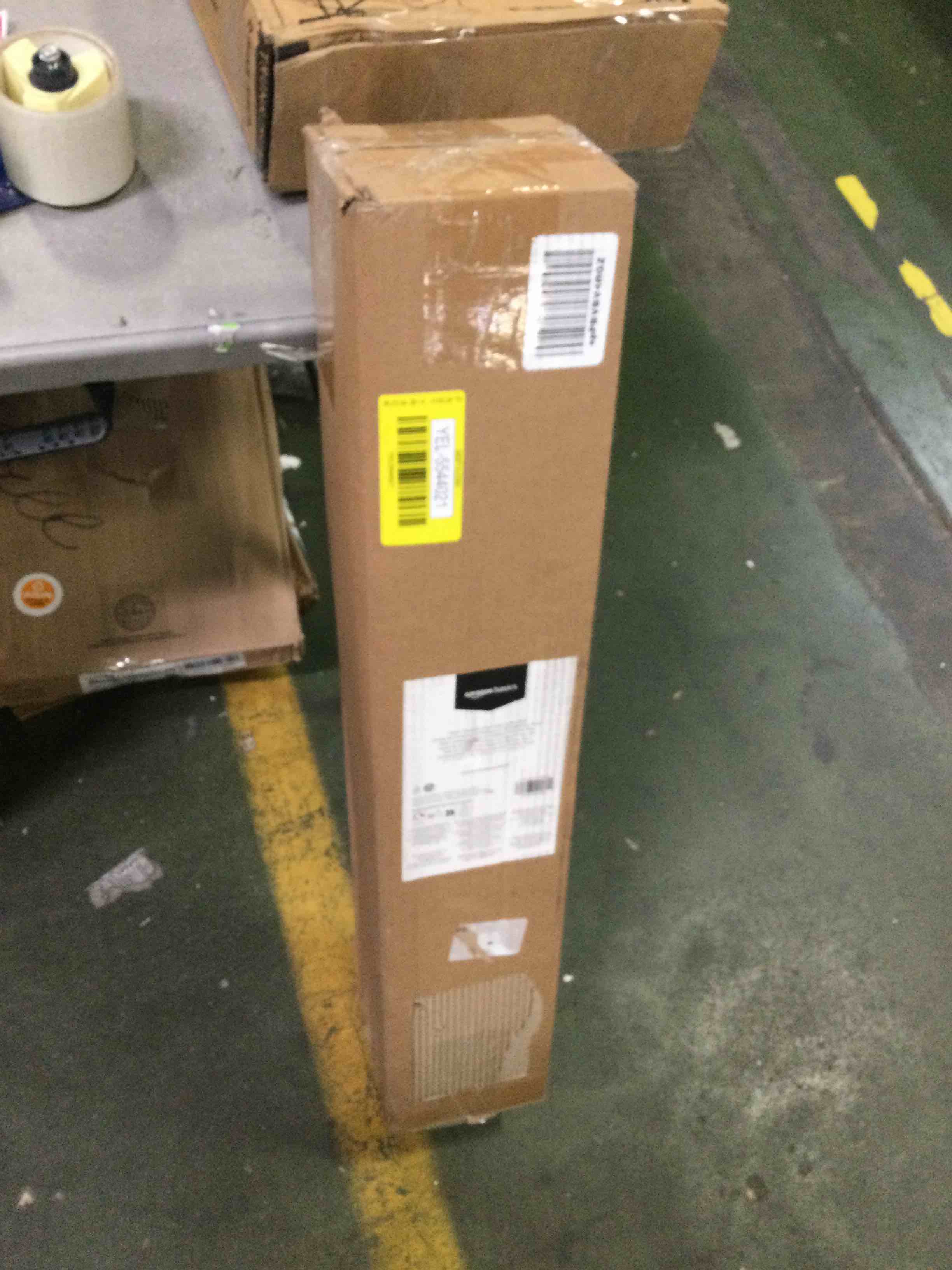 https://s3.amazonaws.com/lotting-images-prod/bidfta/YEL5544021_1698171966822.jpeg