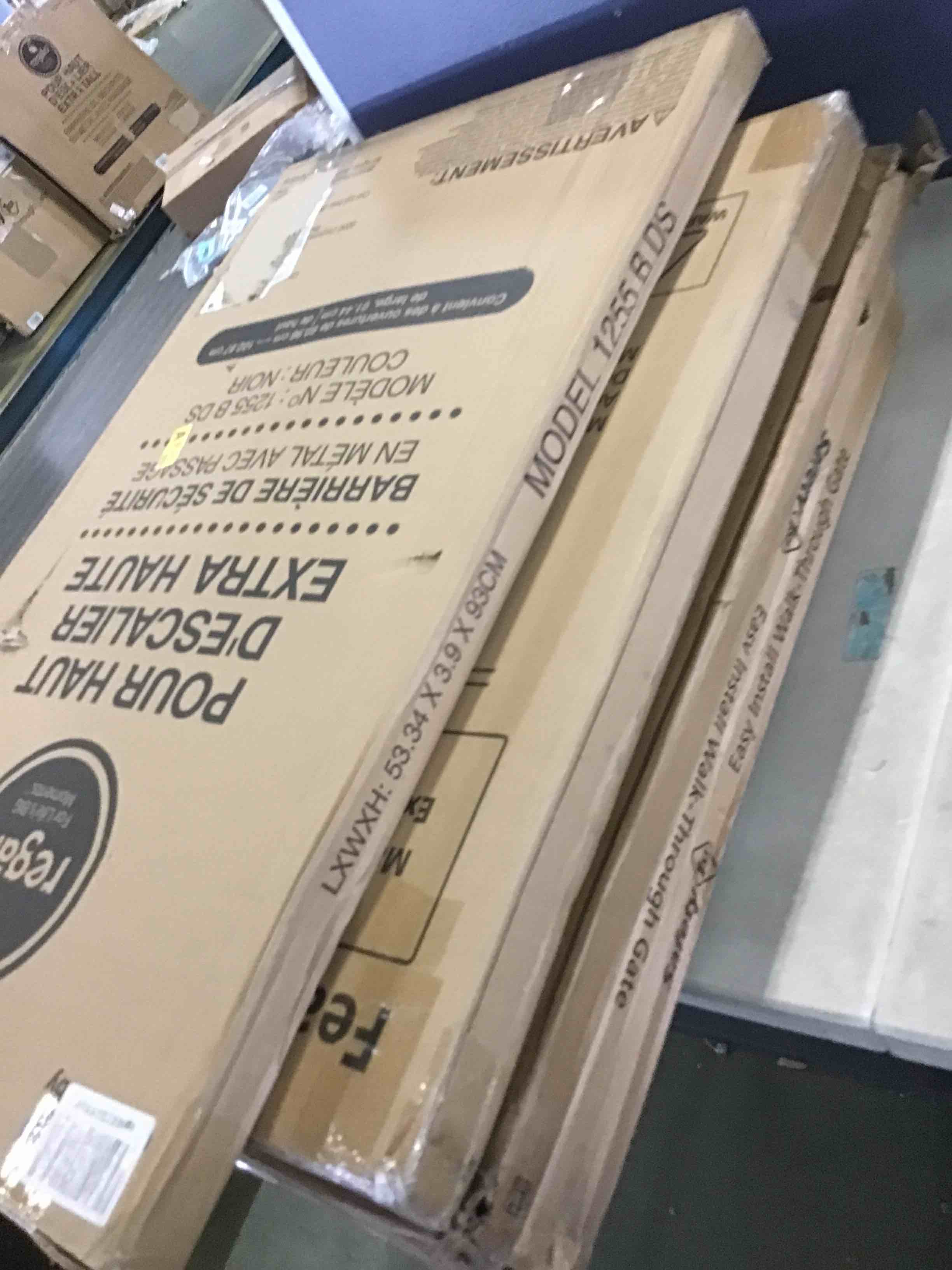 https://s3.amazonaws.com/lotting-images-prod/bidfta/YEL5544602_1696445070071.jpeg
