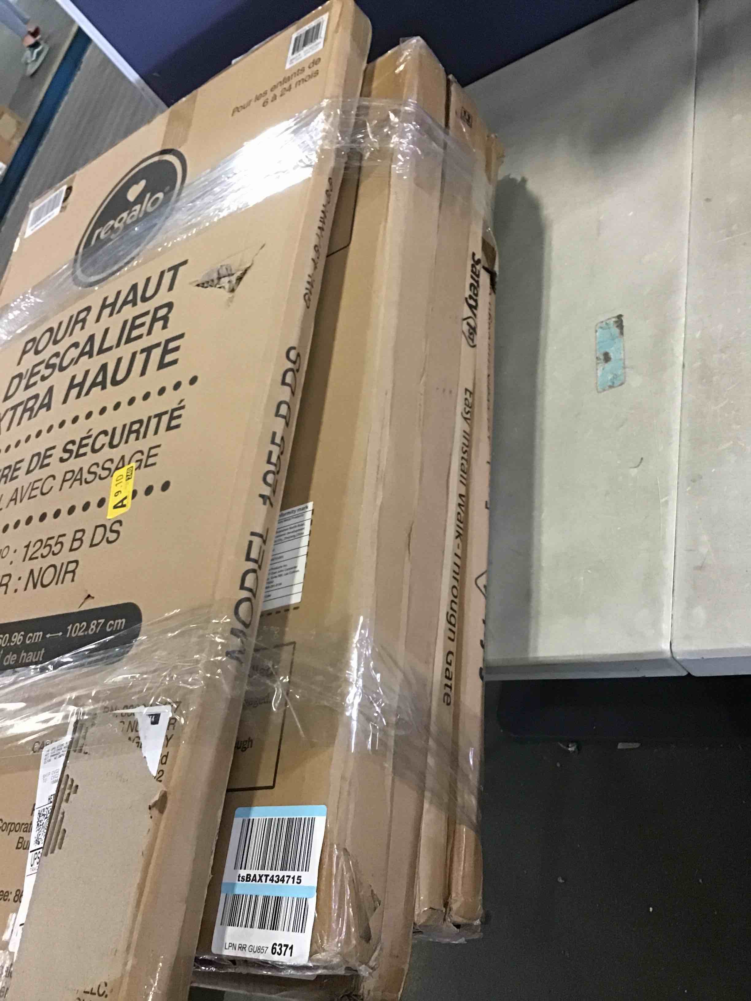 https://s3.amazonaws.com/lotting-images-prod/bidfta/YEL5544602_1696445112512.jpeg