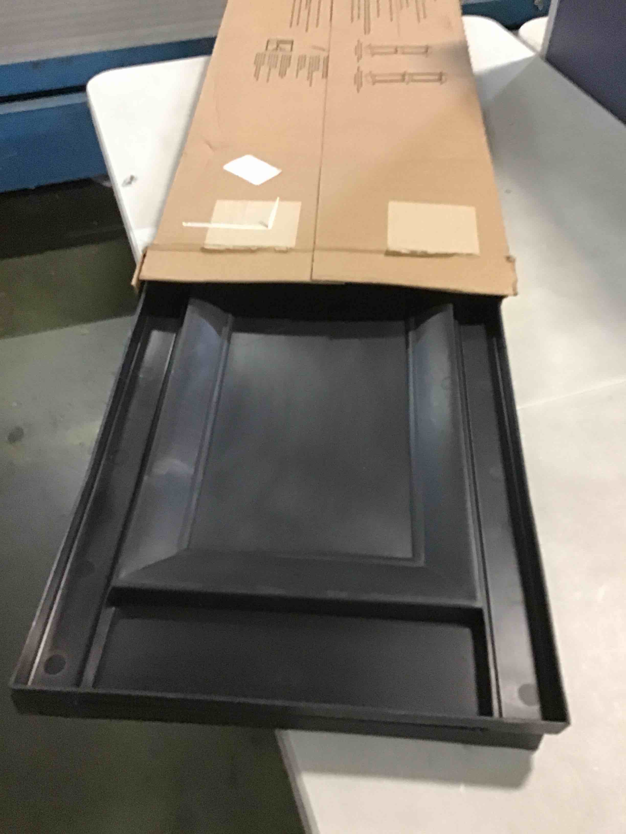 https://s3.amazonaws.com/lotting-images-prod/bidfta/YEL5544654_1696507208067.jpeg
