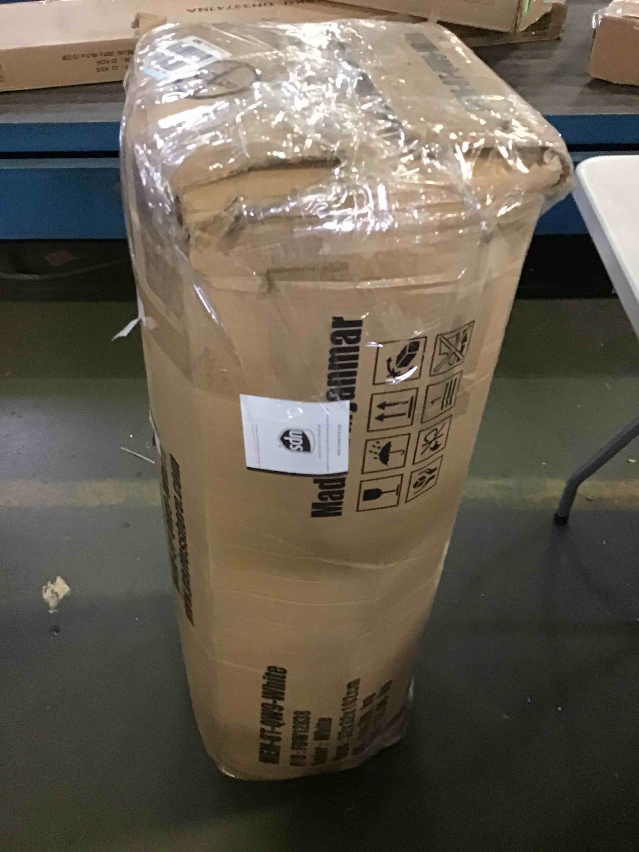 https://s3.amazonaws.com/lotting-images-prod/bidfta/YEL5544776_1696526579927.jpeg