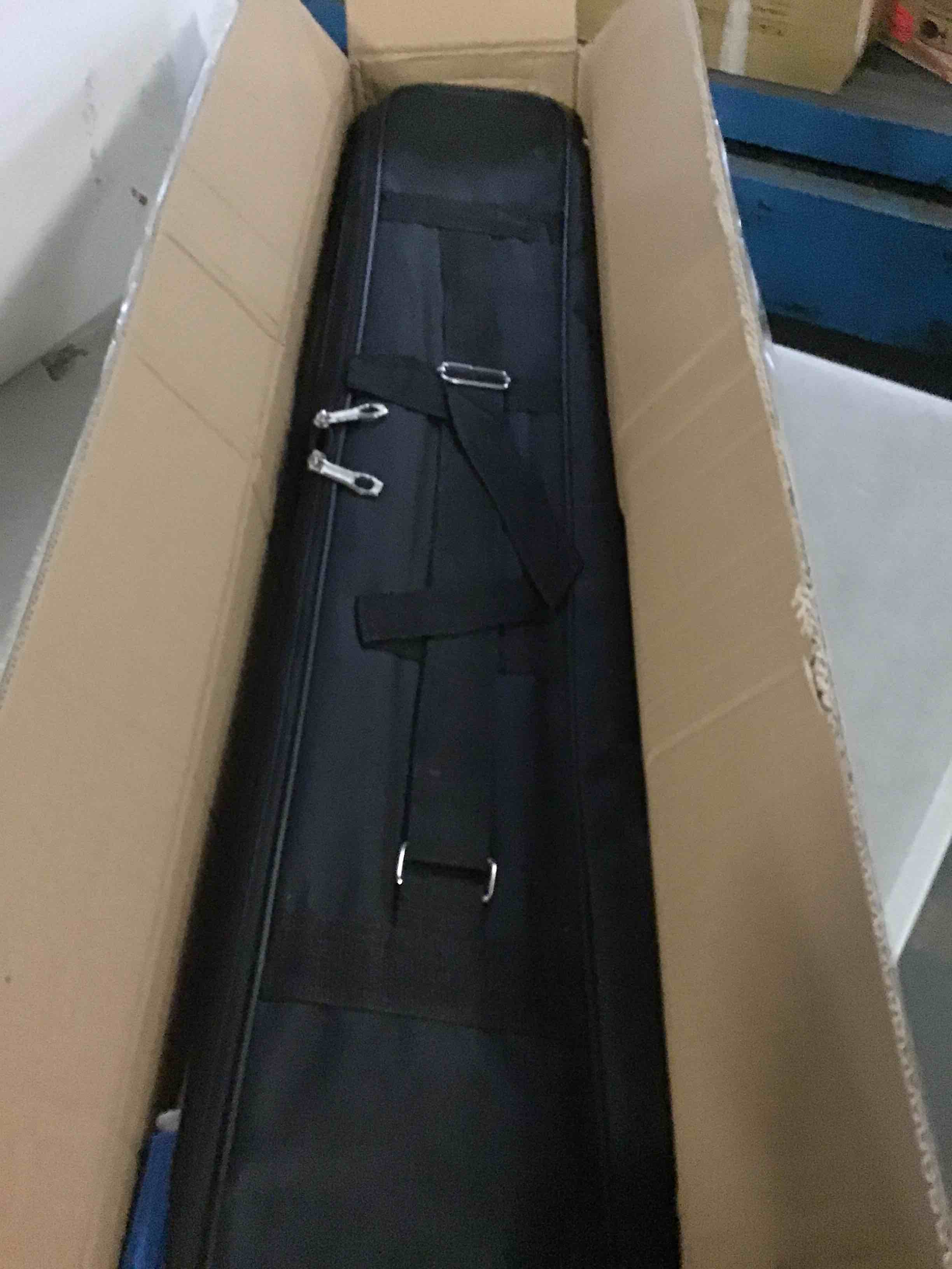 https://s3.amazonaws.com/lotting-images-prod/bidfta/YEL5544901_1696596797464.jpeg