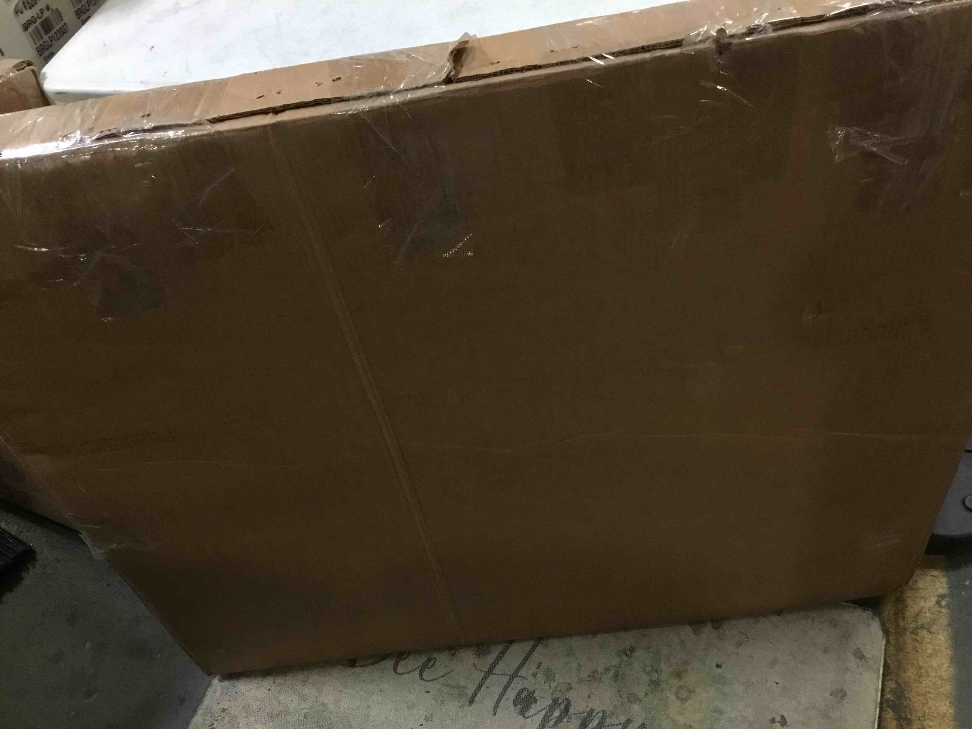 https://s3.amazonaws.com/lotting-images-prod/bidfta/YEL5545181_1696944858791.jpeg