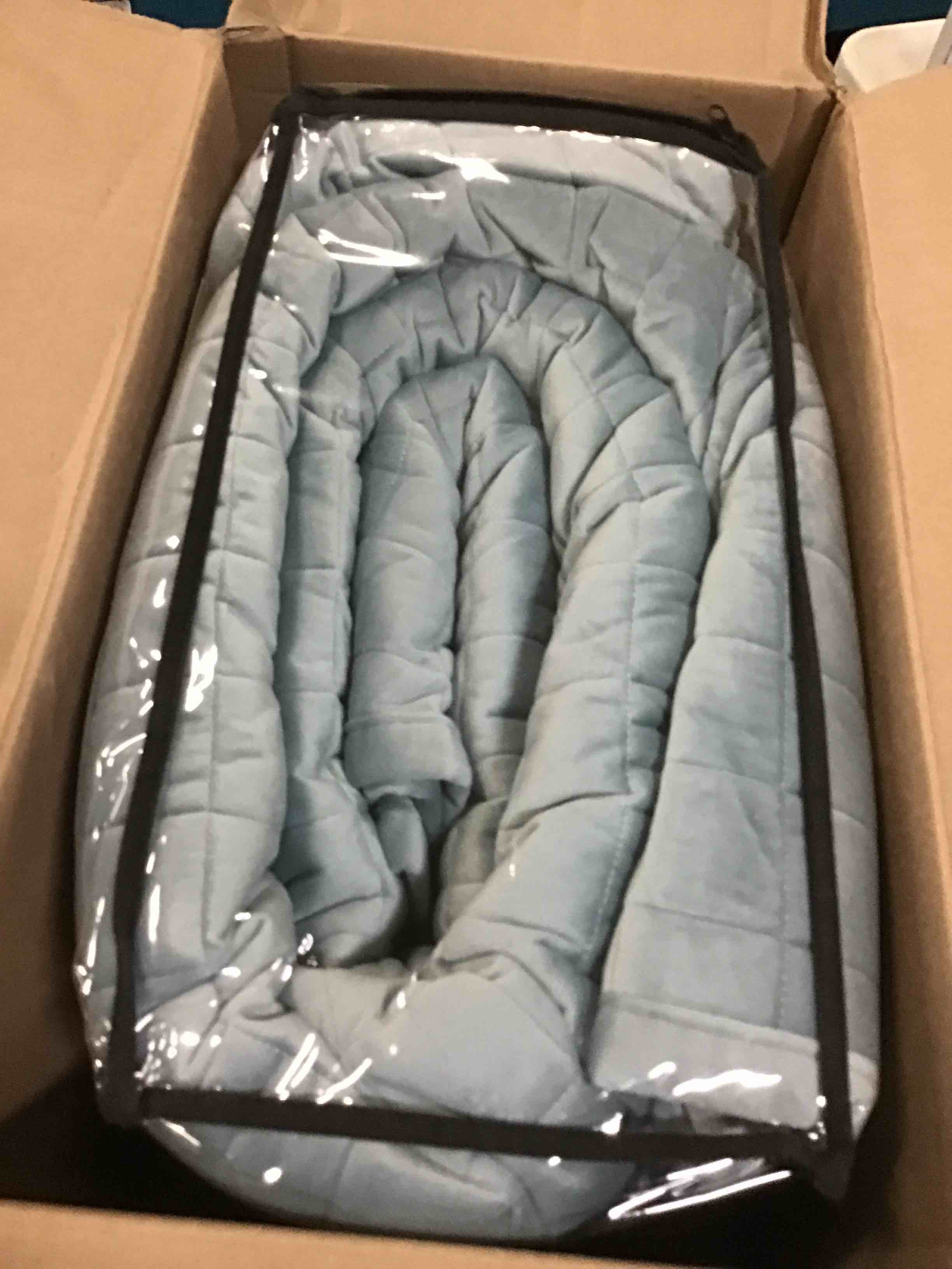 https://s3.amazonaws.com/lotting-images-prod/bidfta/YEL5545402_1697034539220.jpeg