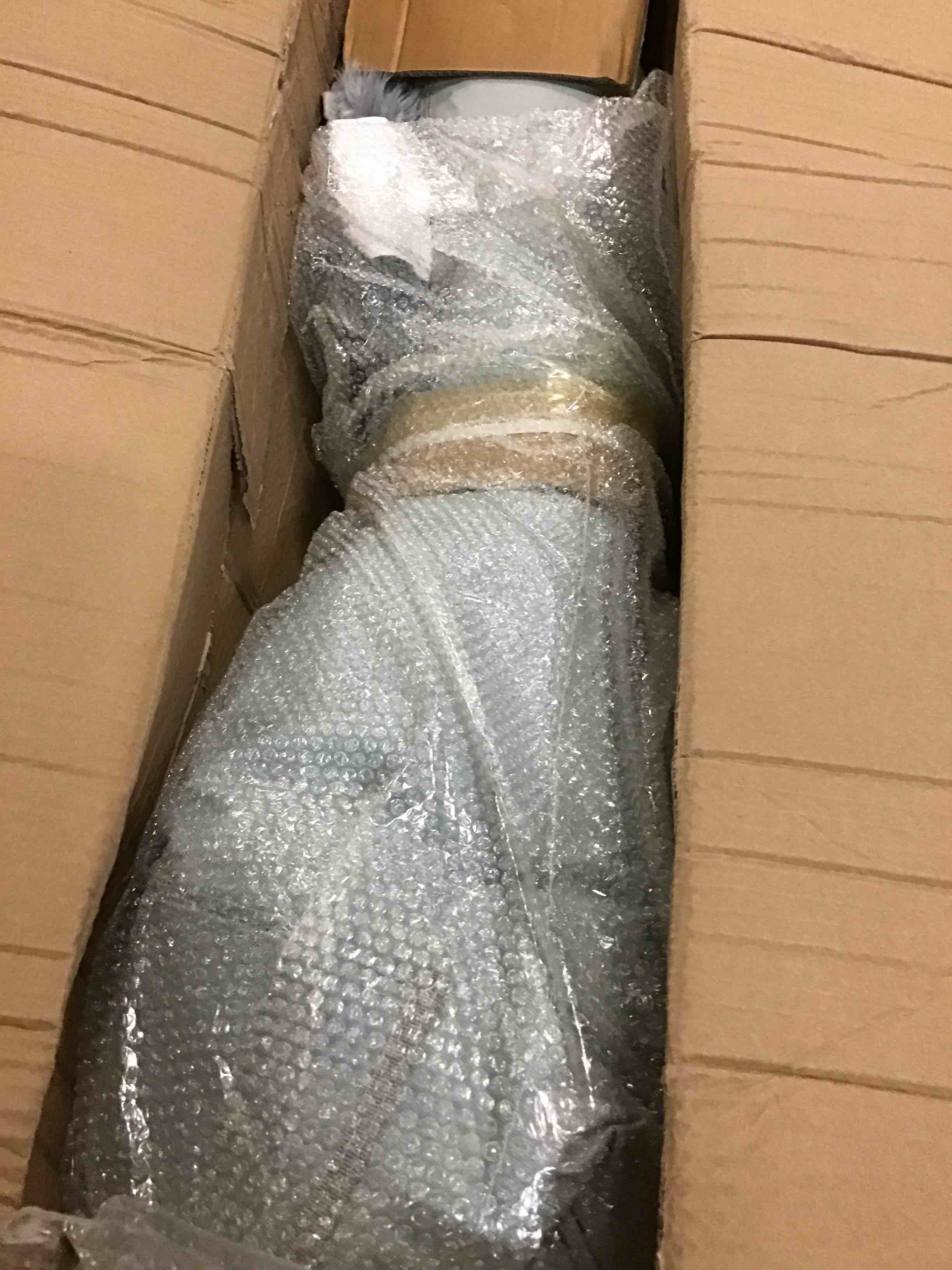 https://s3.amazonaws.com/lotting-images-prod/bidfta/YEL5545592_1697115423748.jpeg
