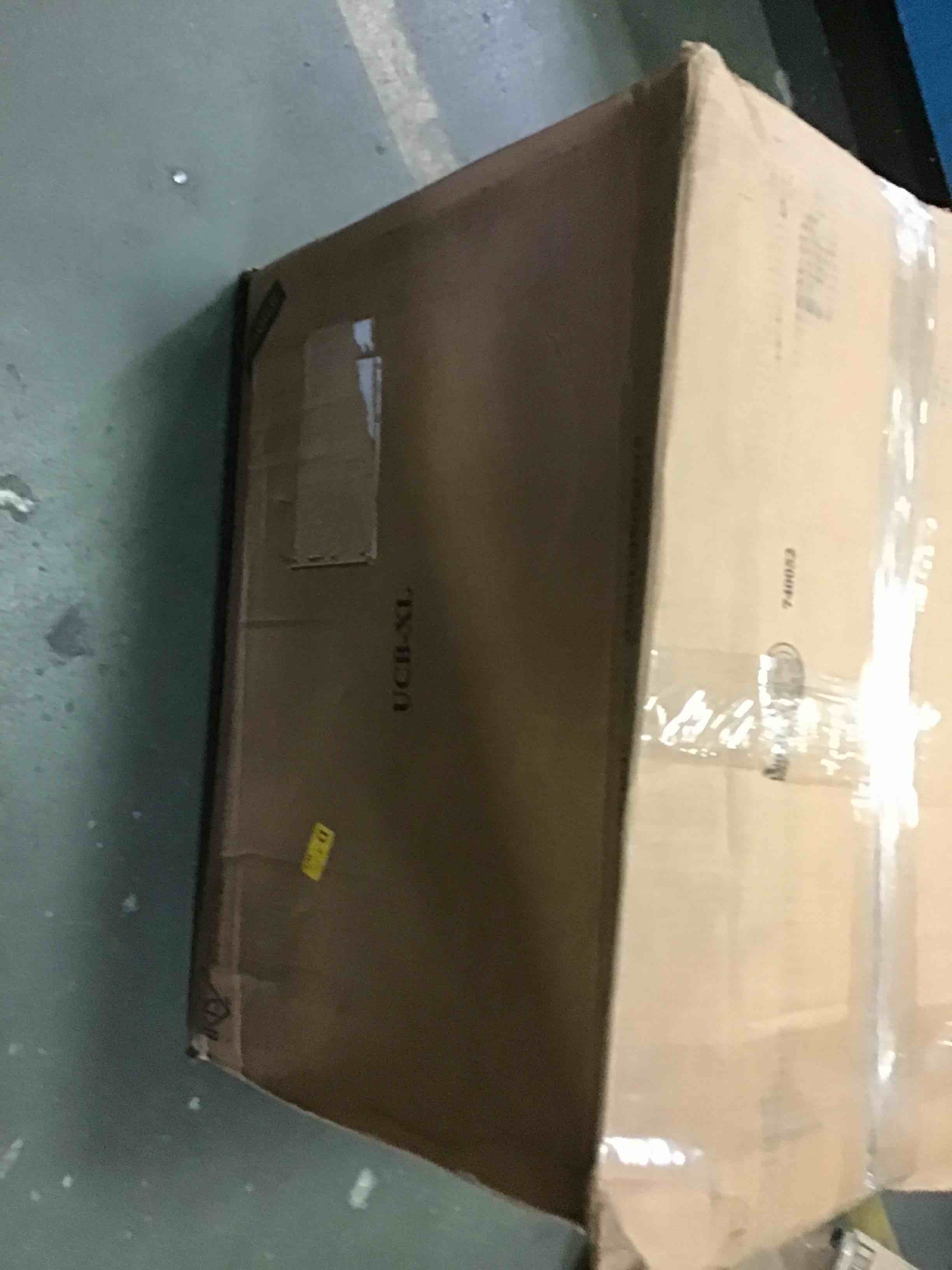 https://s3.amazonaws.com/lotting-images-prod/bidfta/YEL5545641_1697124182350.jpeg