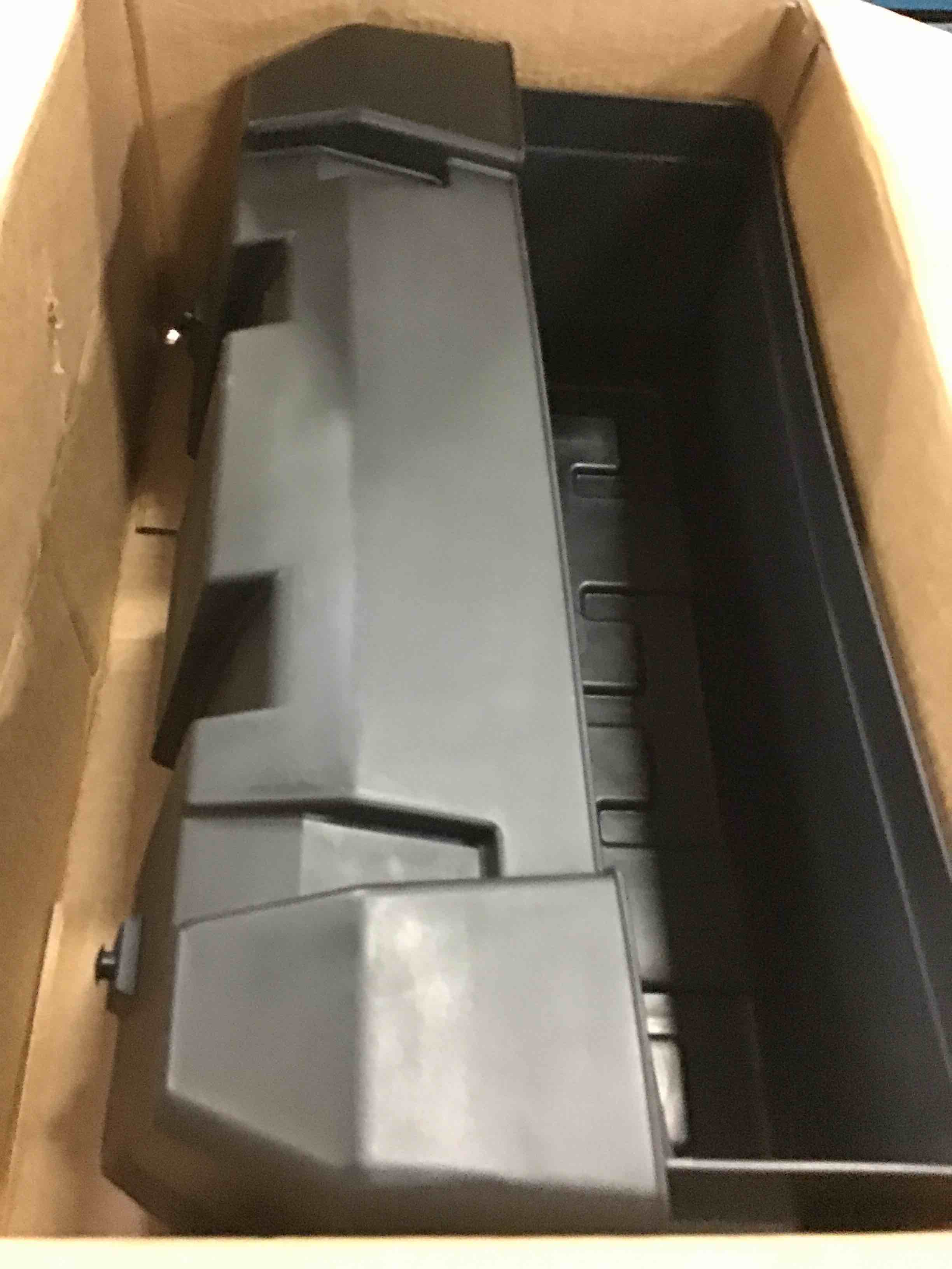 https://s3.amazonaws.com/lotting-images-prod/bidfta/YEL5545864_1697224930959.jpeg