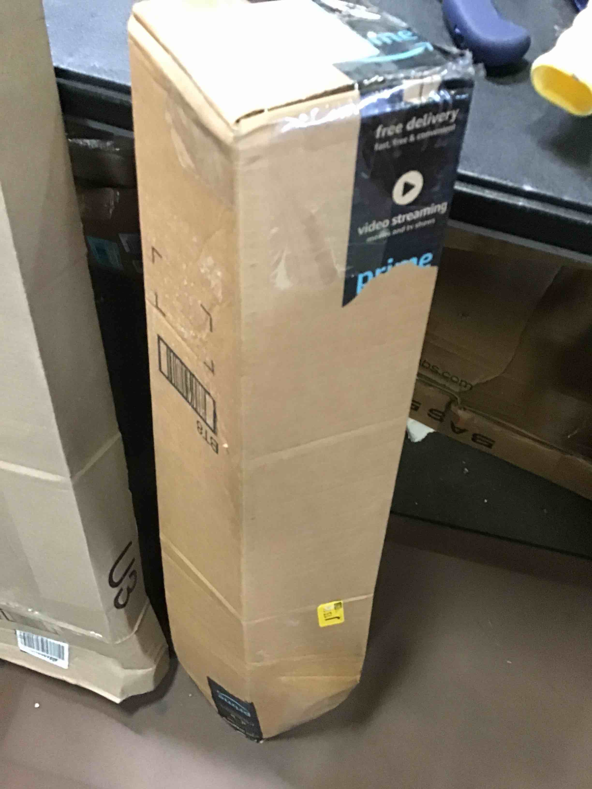 https://s3.amazonaws.com/lotting-images-prod/bidfta/YEL5546091_1696868942550.jpeg