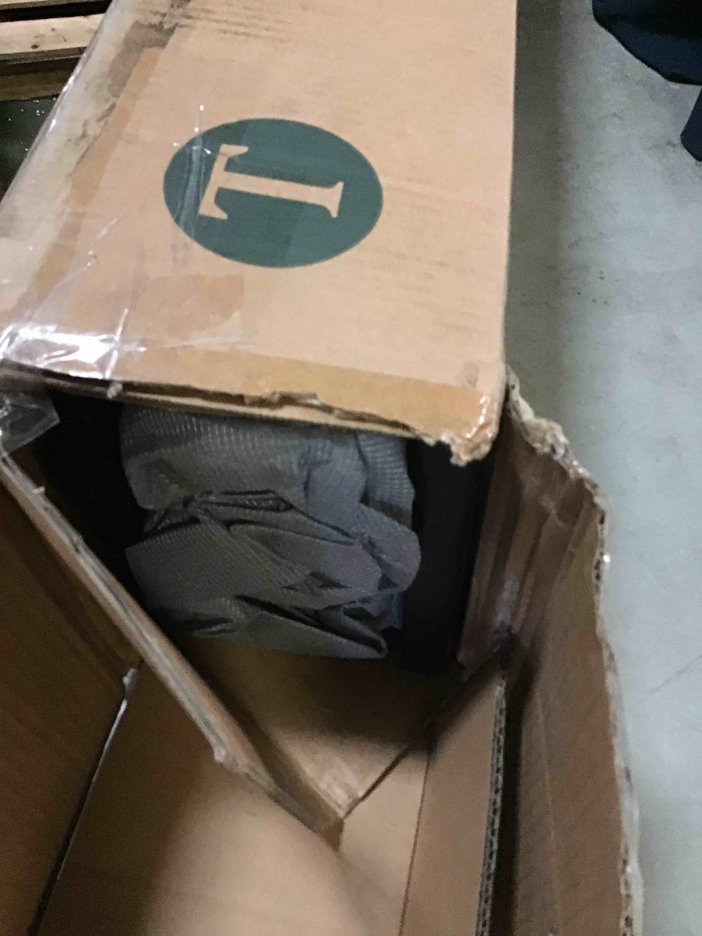 https://s3.amazonaws.com/lotting-images-prod/bidfta/YEL5546321_1696961666505.jpeg