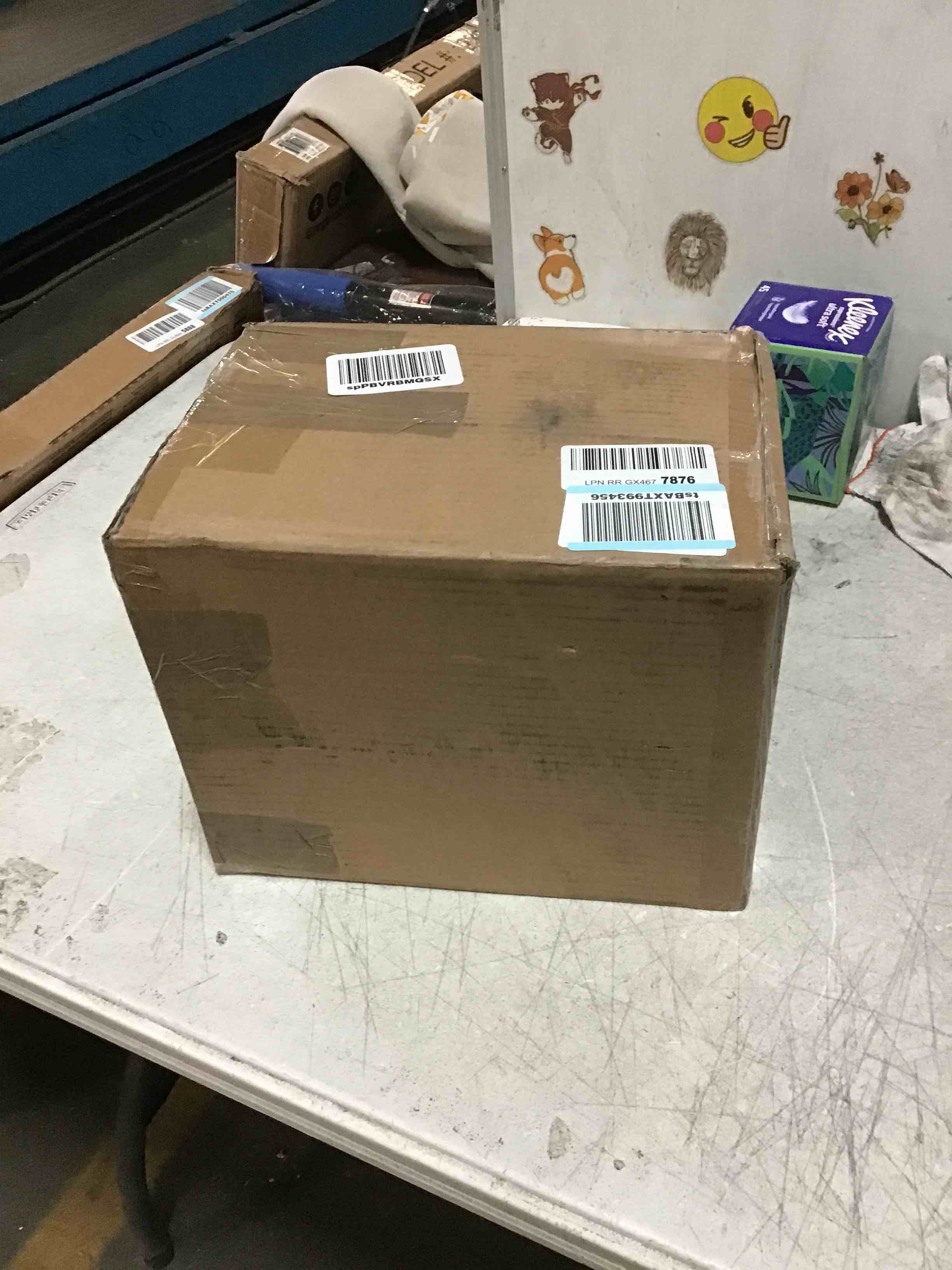https://s3.amazonaws.com/lotting-images-prod/bidfta/YEL5546524_1697054123450.jpeg