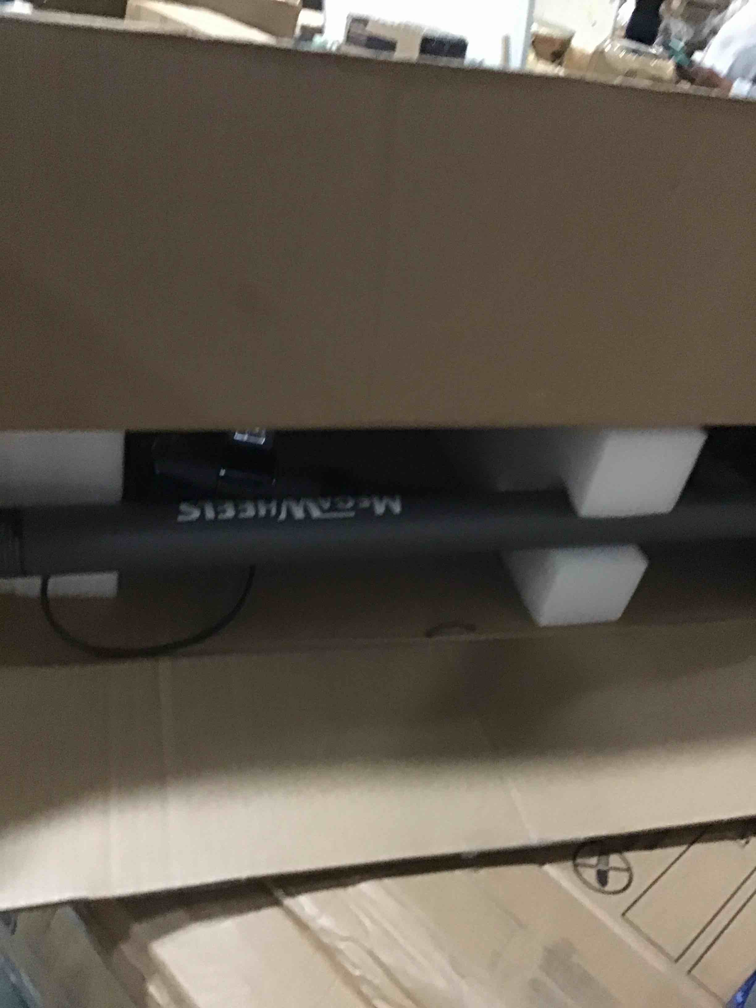 https://s3.amazonaws.com/lotting-images-prod/bidfta/YEL5546714_1697464141819.jpeg
