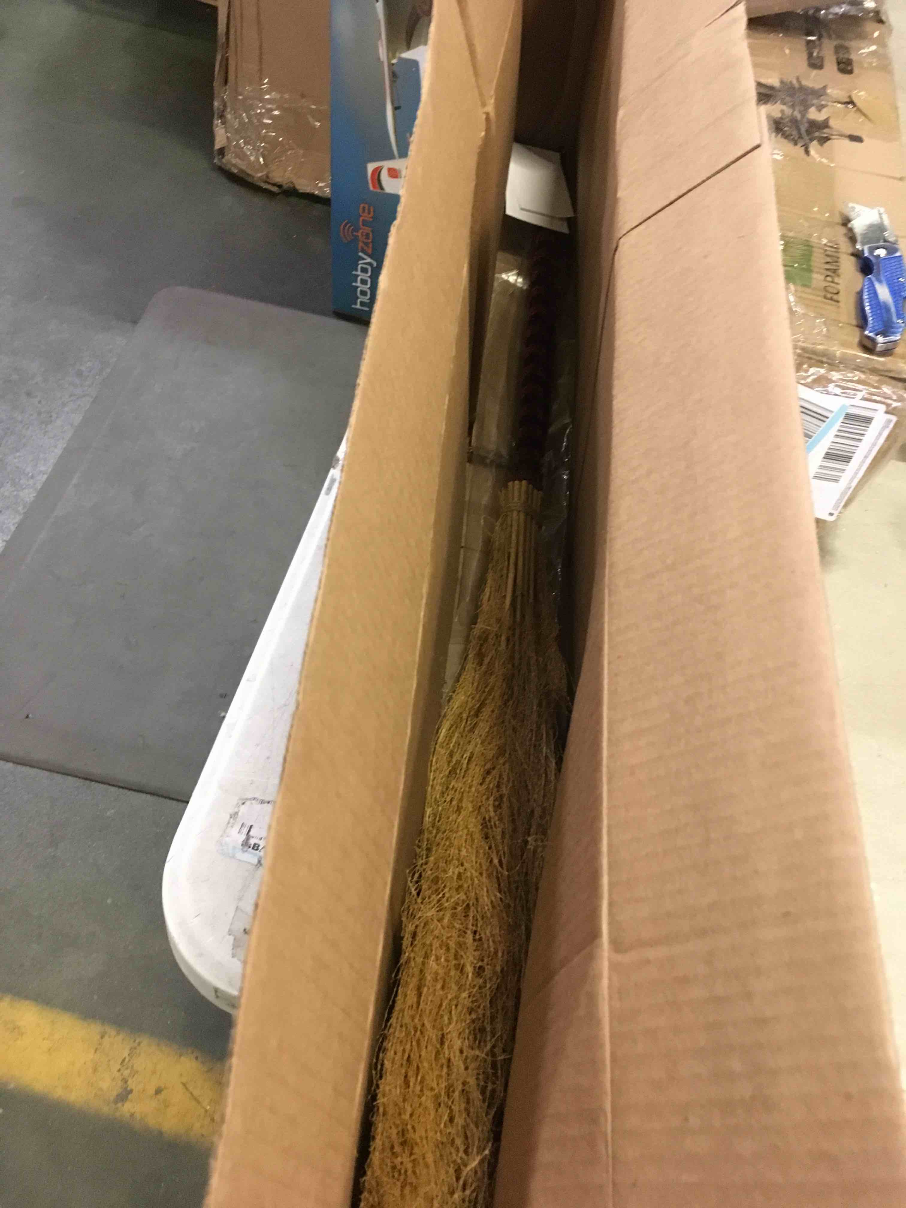 https://s3.amazonaws.com/lotting-images-prod/bidfta/YEL5547296_1697731276000.jpeg