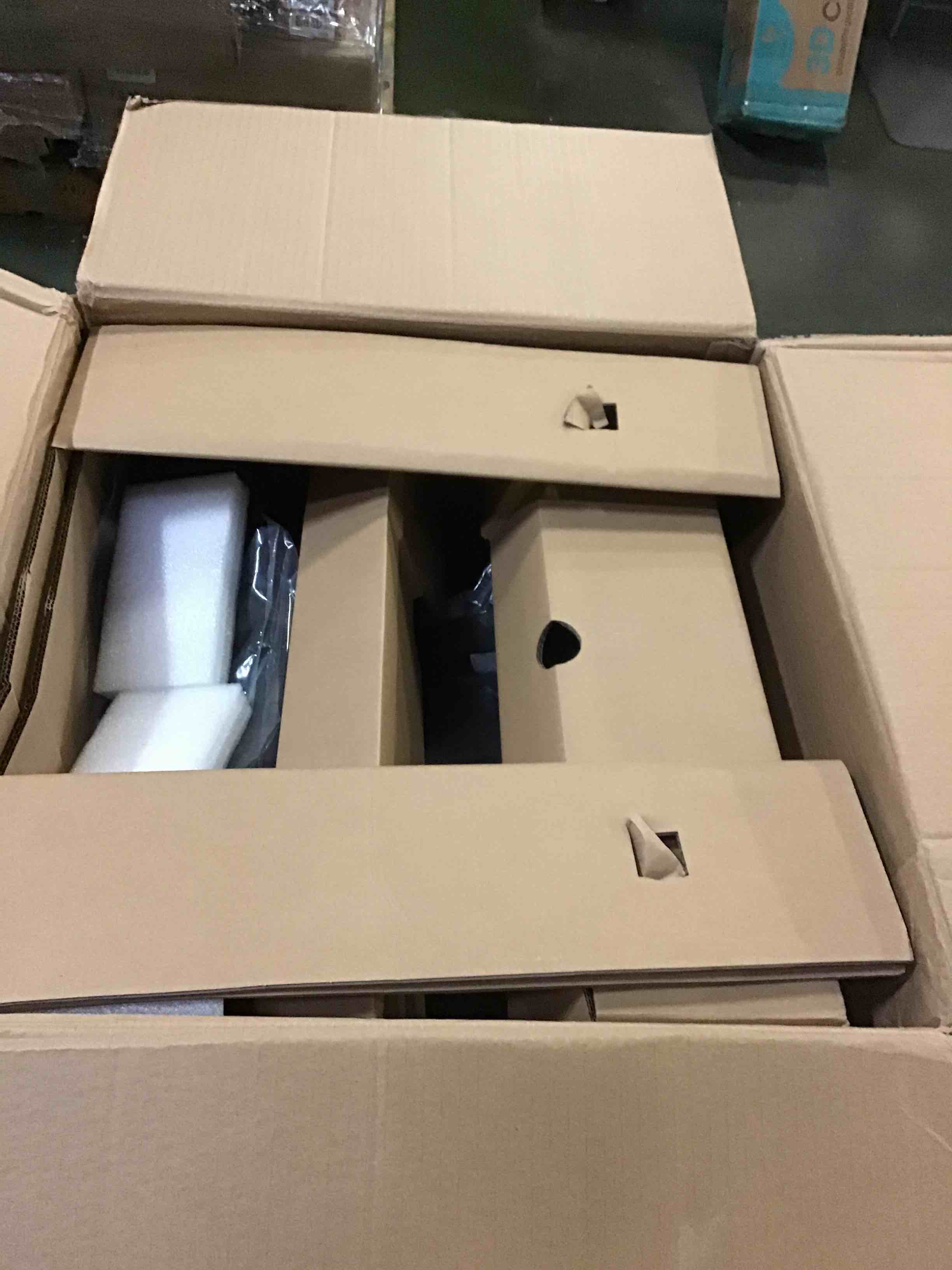 https://s3.amazonaws.com/lotting-images-prod/bidfta/YEL5547397_1697807809639.jpeg
