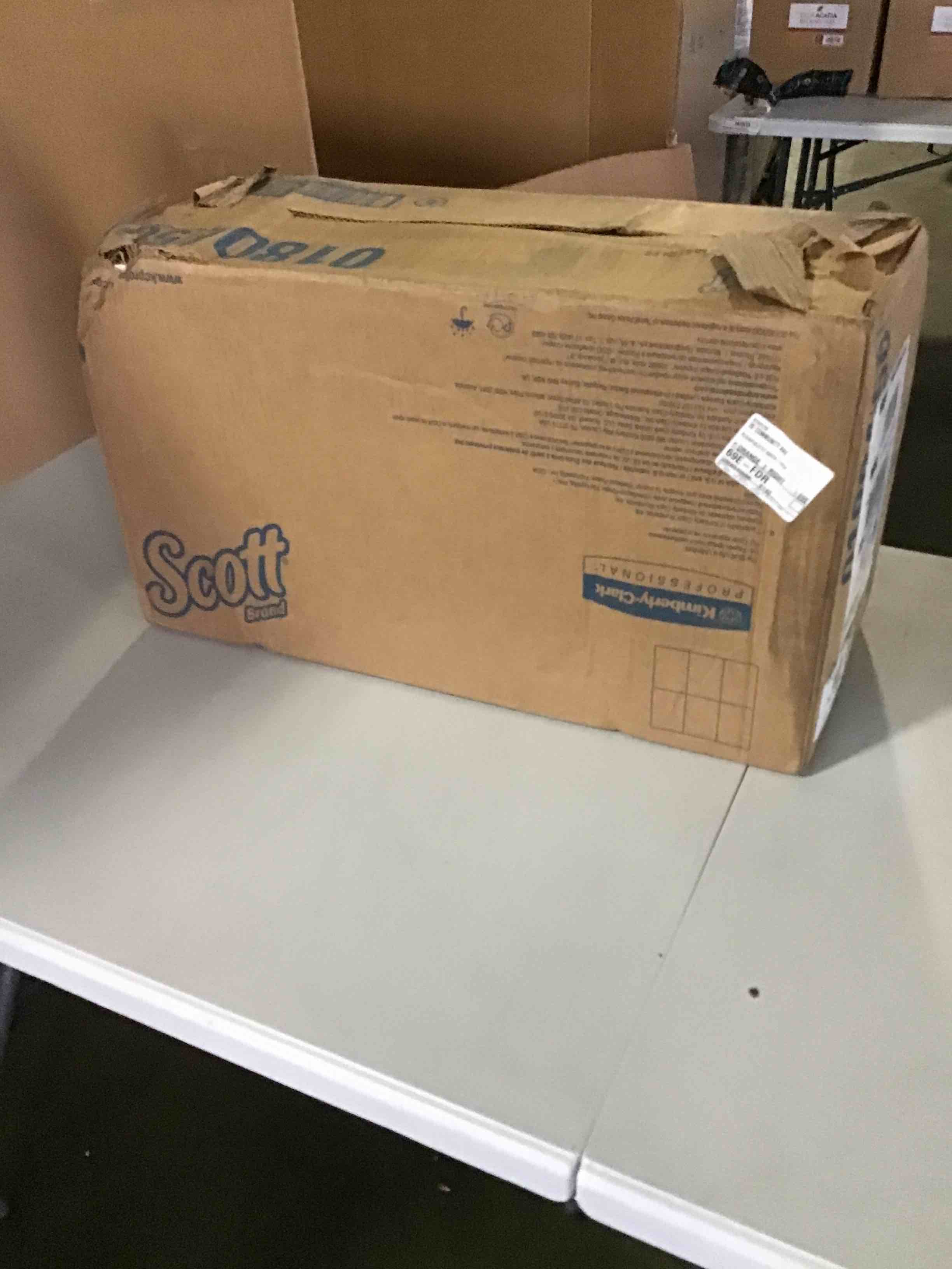 https://s3.amazonaws.com/lotting-images-prod/bidfta/YEL5547454_1696595159675.jpeg