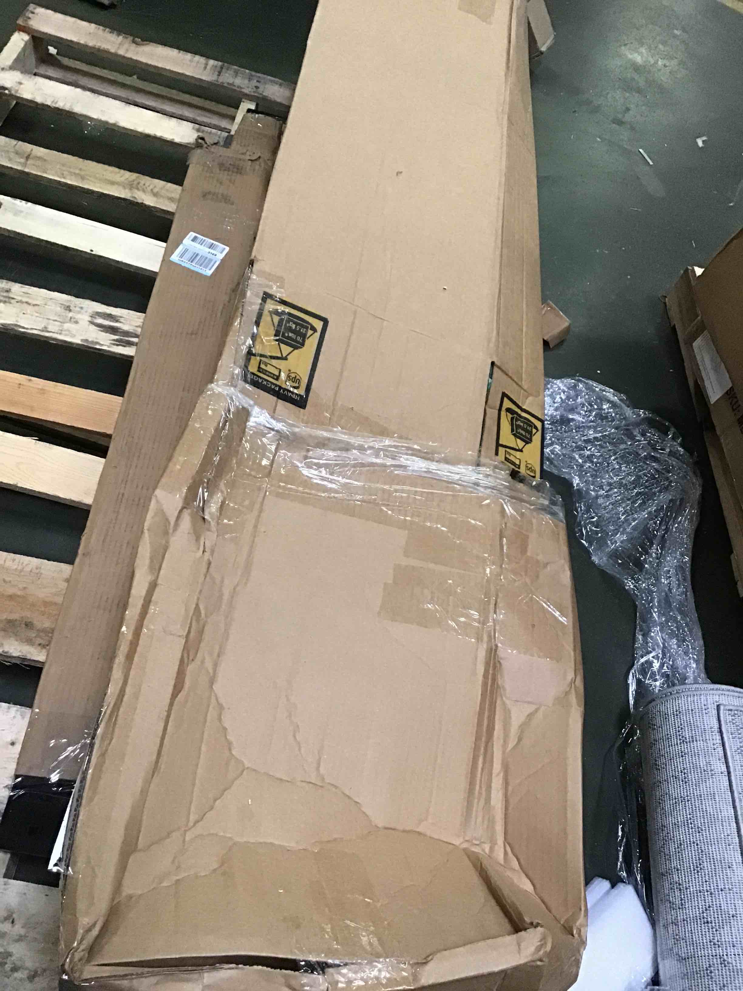 https://s3.amazonaws.com/lotting-images-prod/bidfta/YEL5549786_1698257092101.jpeg