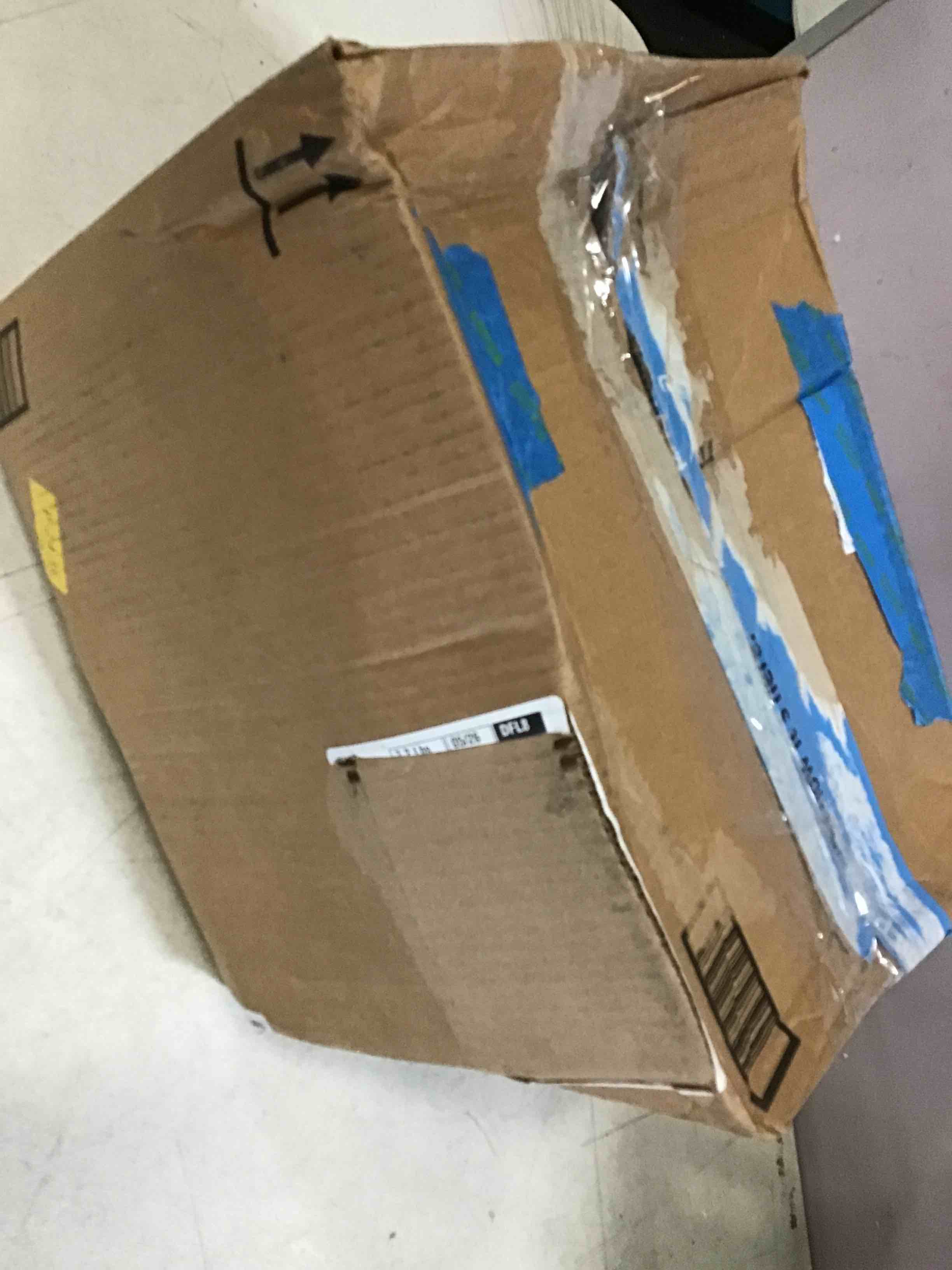 https://s3.amazonaws.com/lotting-images-prod/bidfta/YEL5550495_1696350128137.jpeg