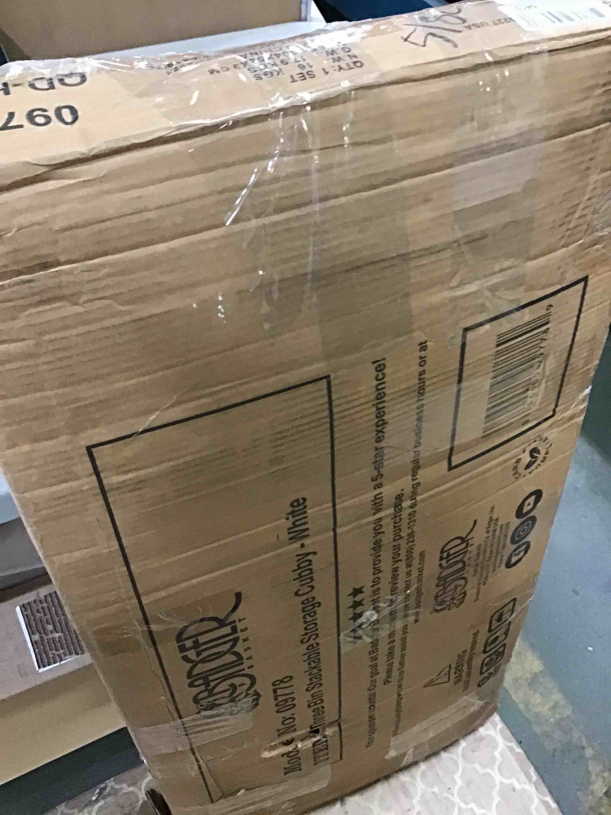 https://s3.amazonaws.com/lotting-images-prod/bidfta/YEL5550679_1696433482042.jpeg