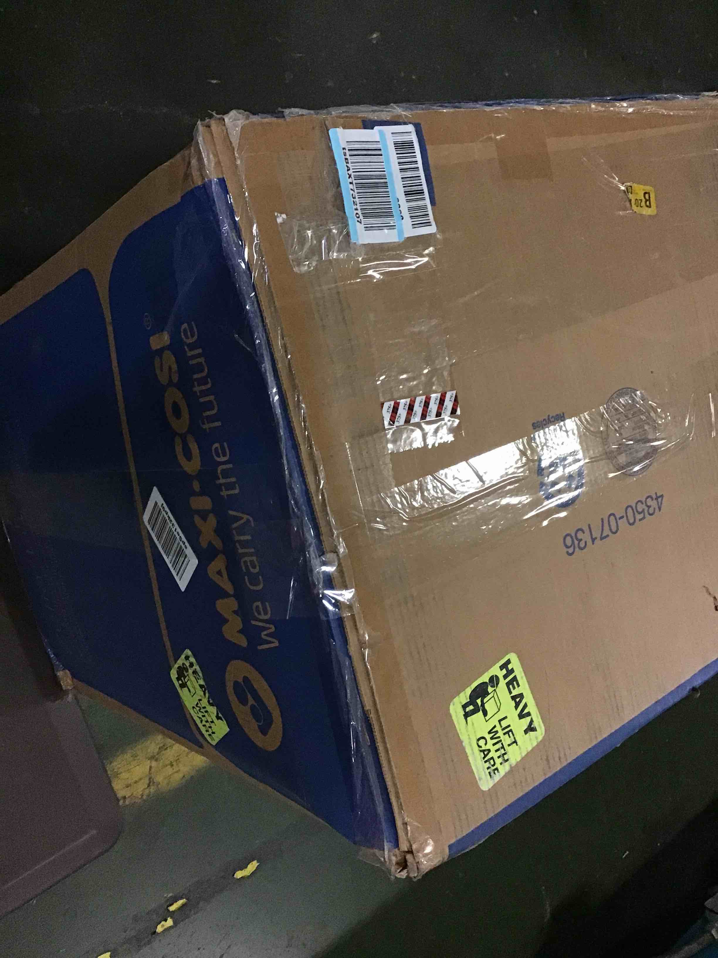 https://s3.amazonaws.com/lotting-images-prod/bidfta/YEL5550913_1696526677177.jpeg