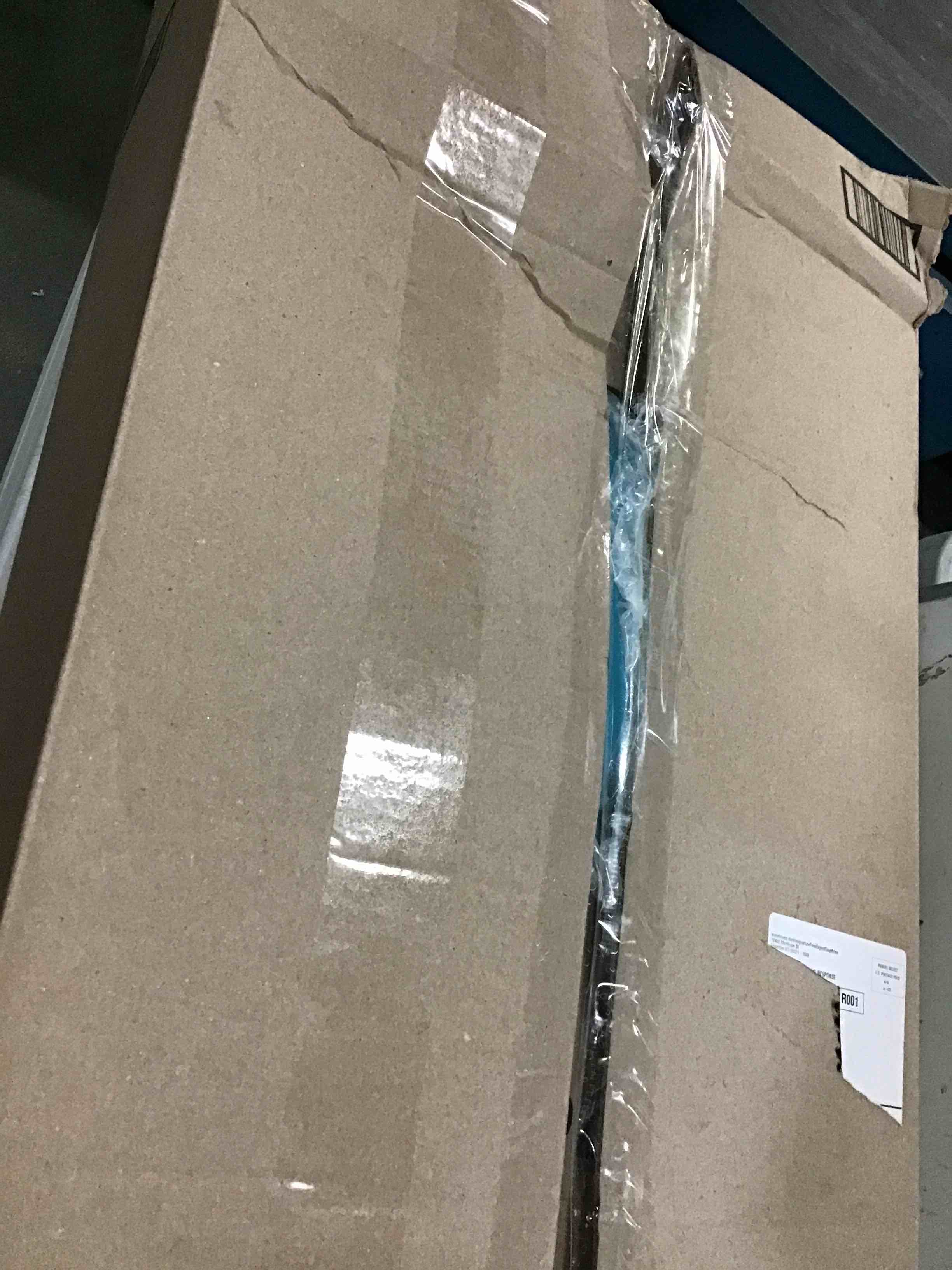 https://s3.amazonaws.com/lotting-images-prod/bidfta/YEL5550952_1696532178762.jpeg