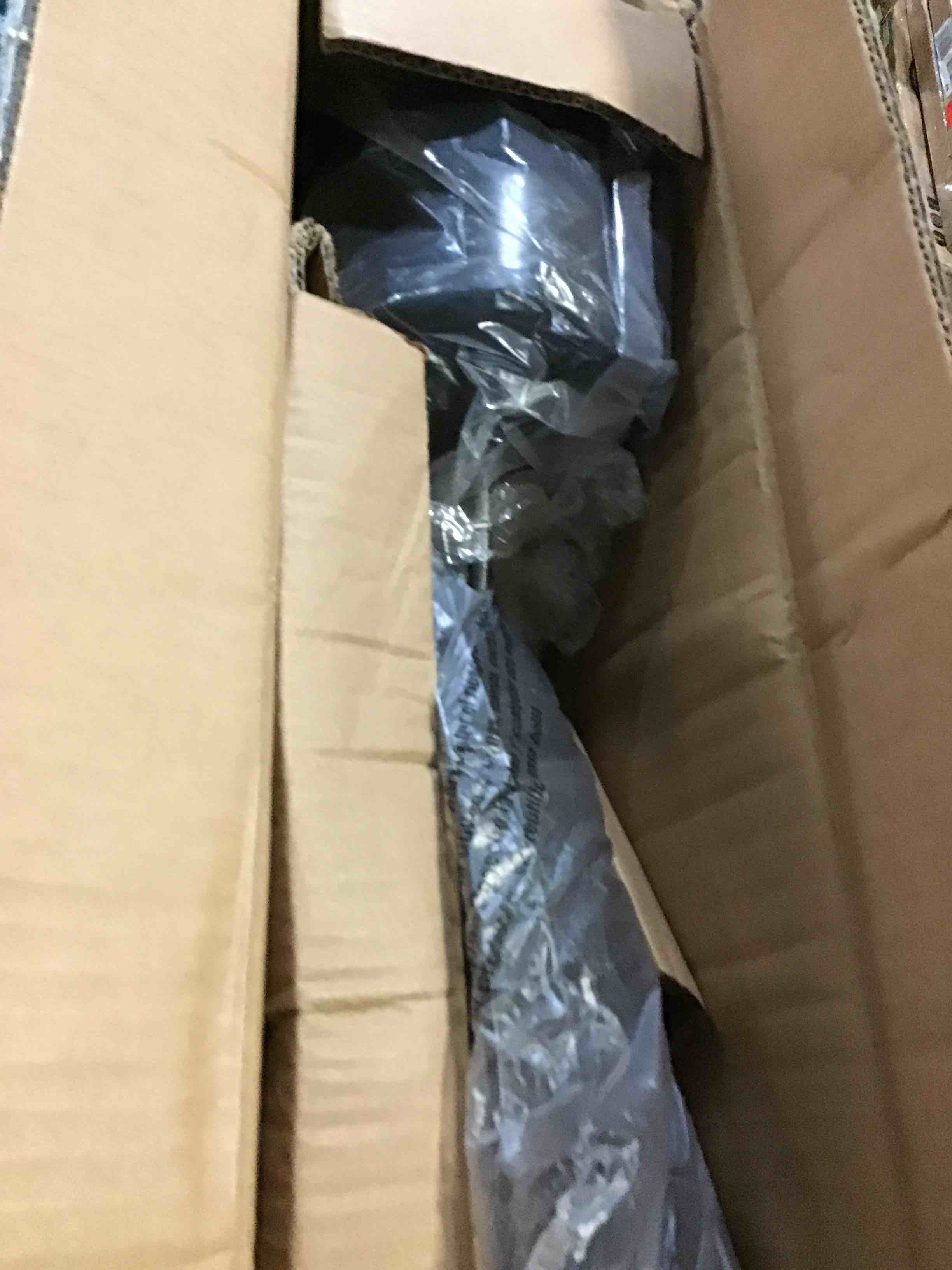 https://s3.amazonaws.com/lotting-images-prod/bidfta/YEL5551461_1697029139472.jpeg