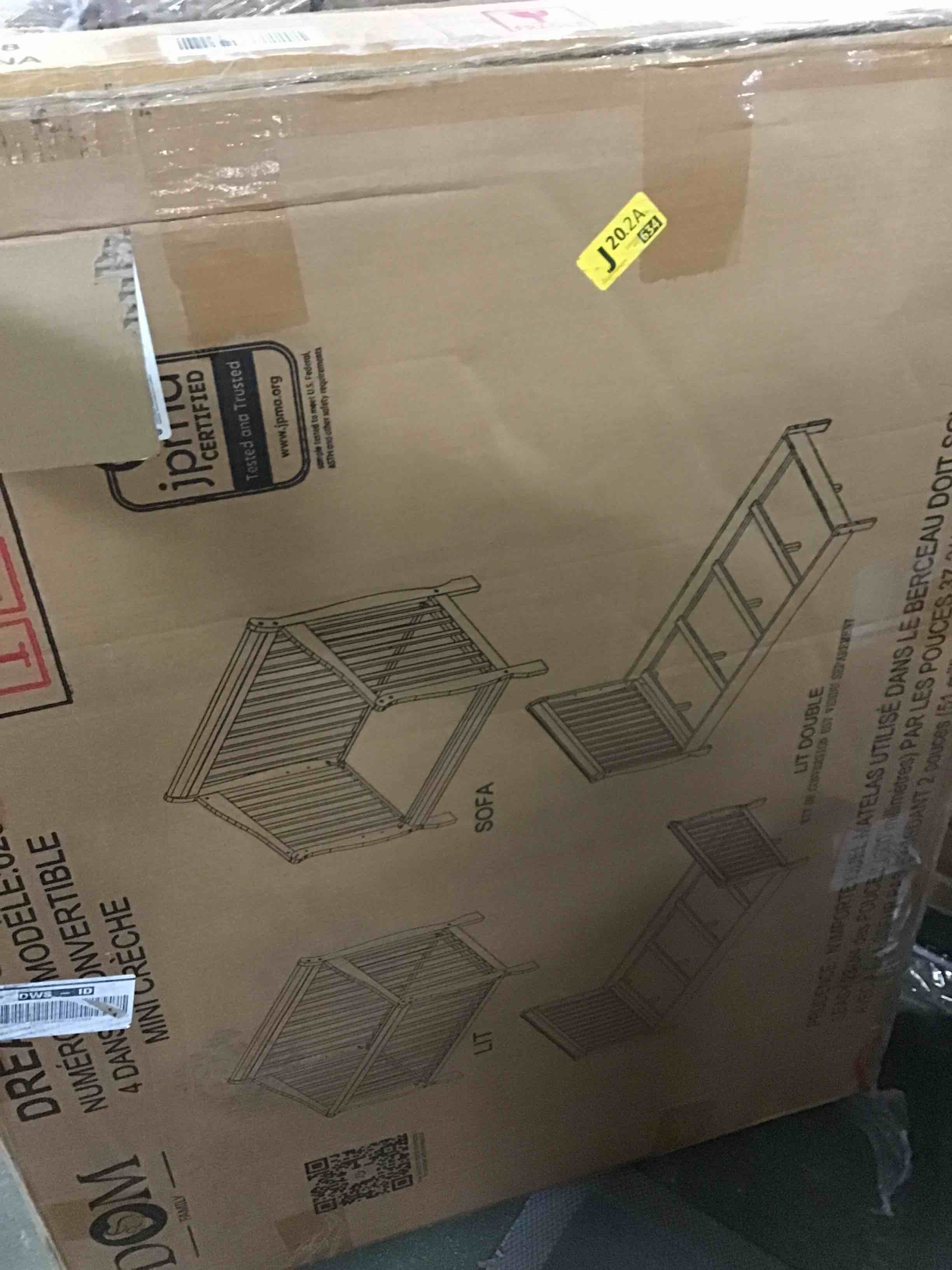 https://s3.amazonaws.com/lotting-images-prod/bidfta/YEL5551816_1697140247730.jpeg