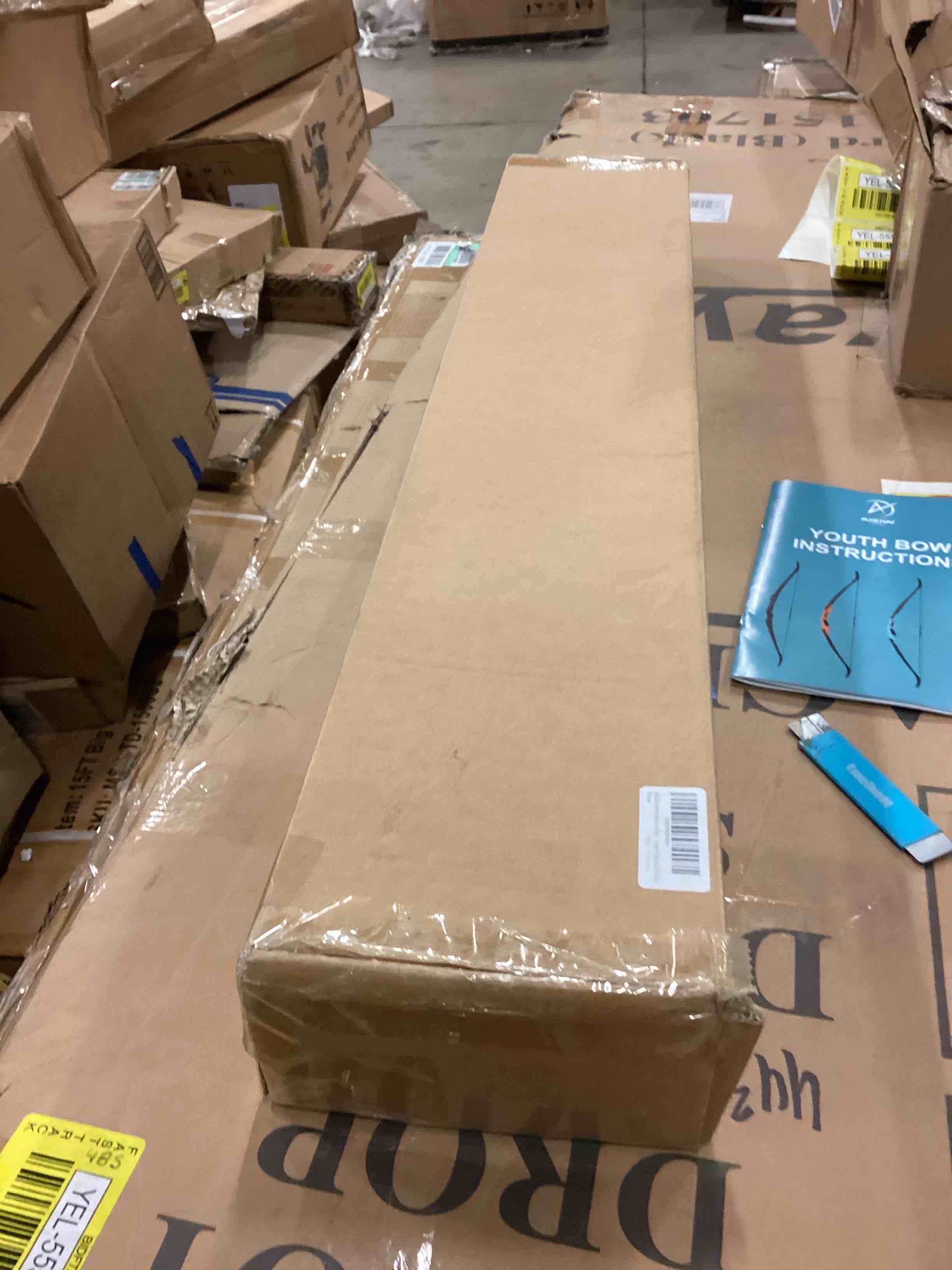 https://s3.amazonaws.com/lotting-images-prod/bidfta/YEL5554181_1700677126428.jpeg