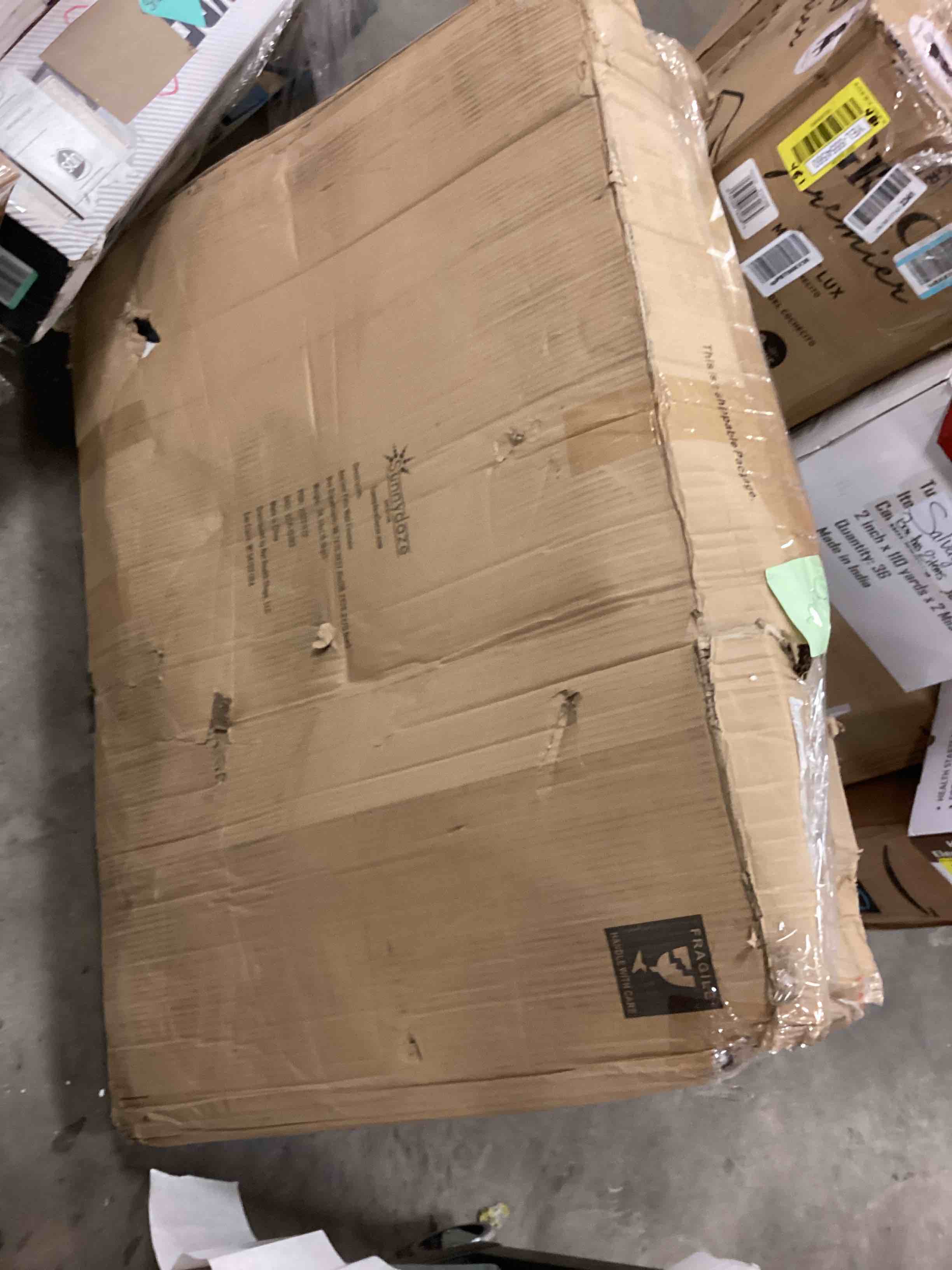 https://s3.amazonaws.com/lotting-images-prod/bidfta/YEL5554578_1700582133195.jpeg