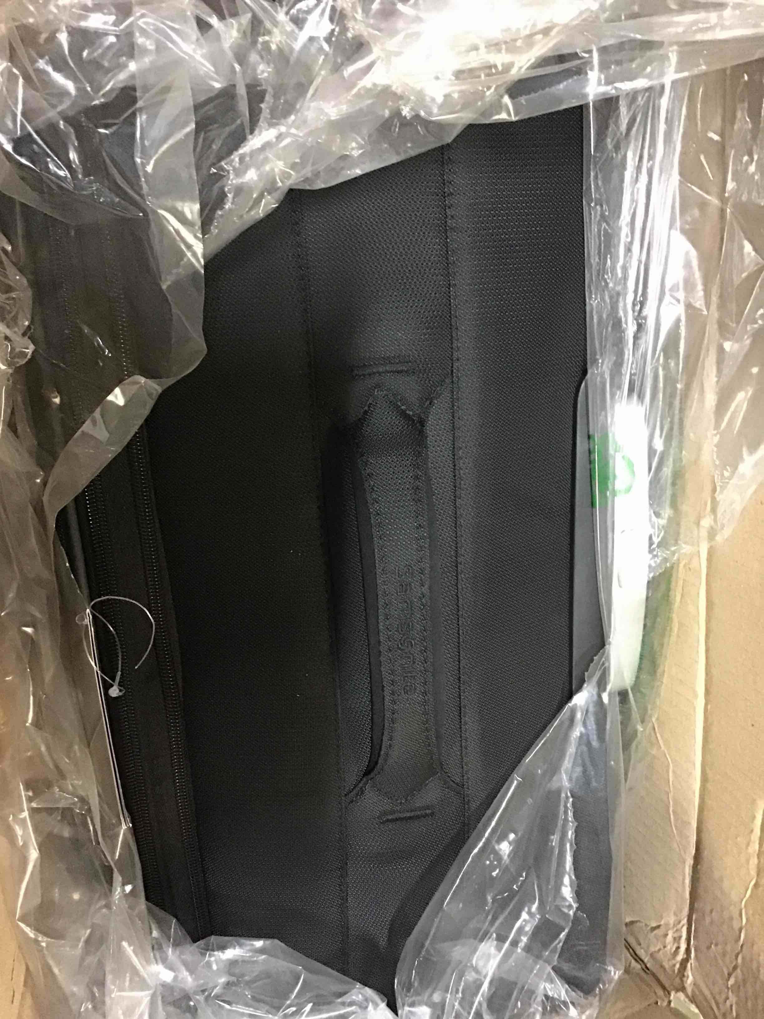 https://s3.amazonaws.com/lotting-images-prod/bidfta/YEL5577582_1696961972597.jpeg