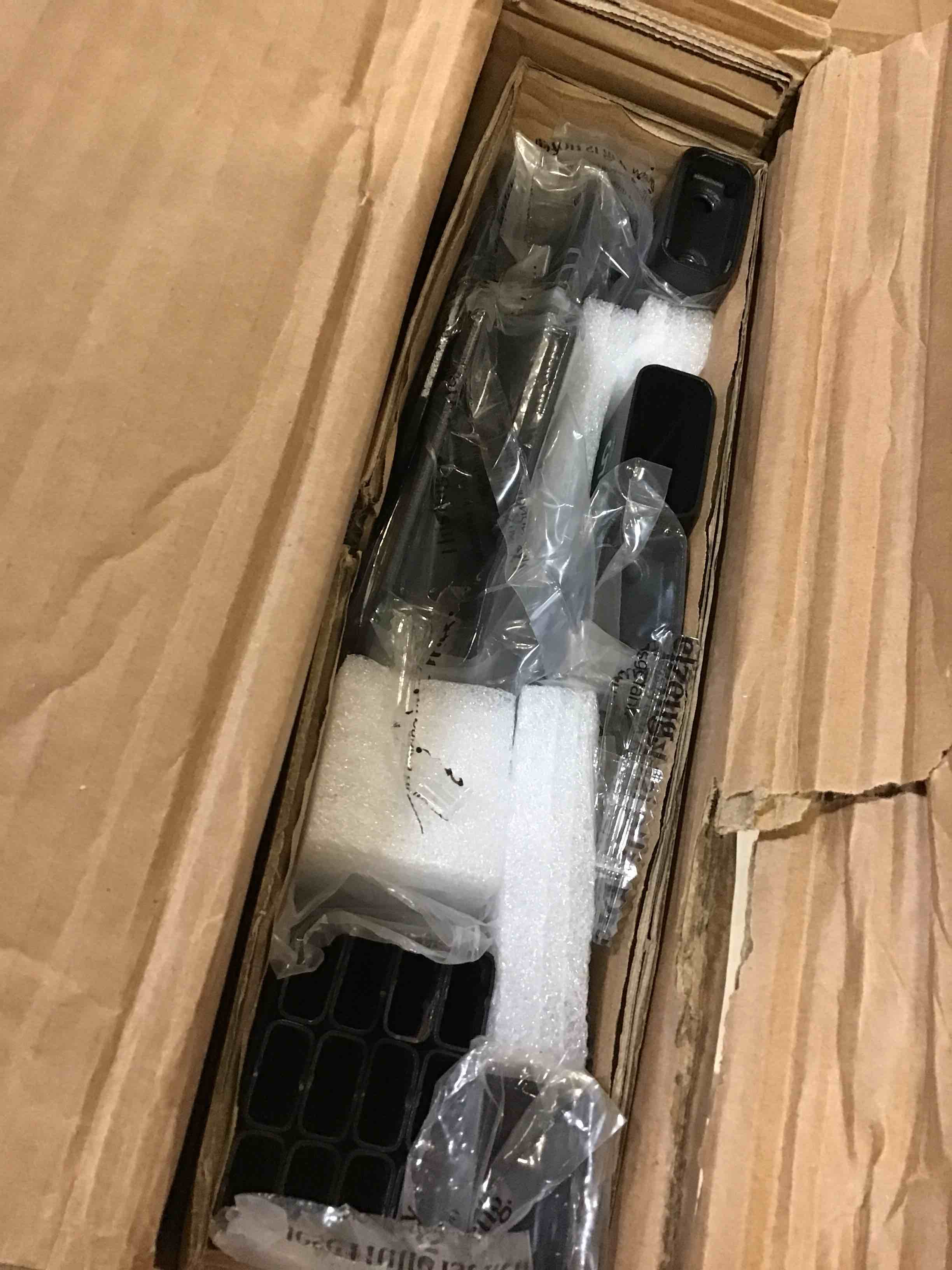 https://s3.amazonaws.com/lotting-images-prod/bidfta/YEL5577676_1697032401132.jpeg