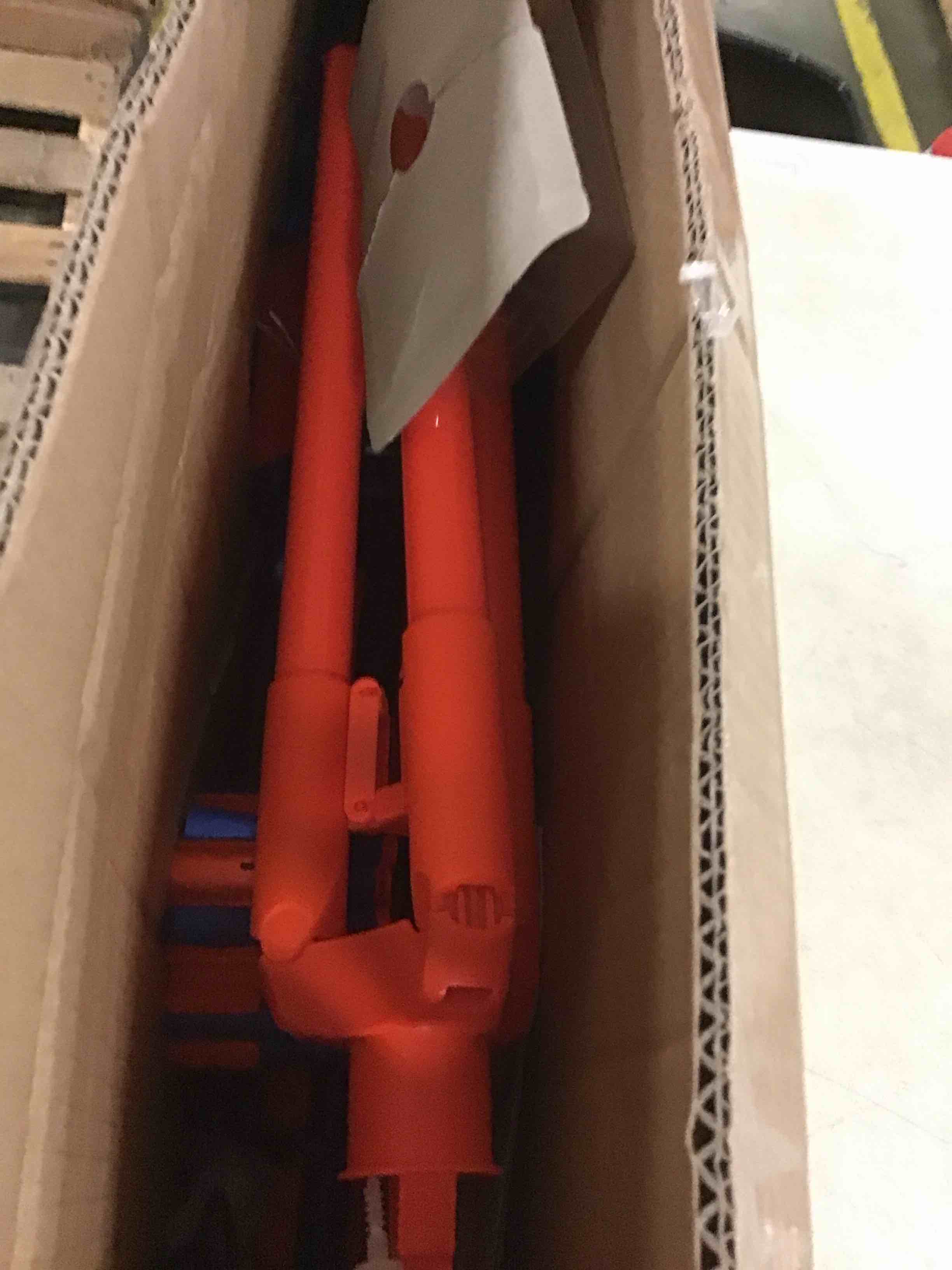 https://s3.amazonaws.com/lotting-images-prod/bidfta/YEL5579798_1697826025758.jpeg