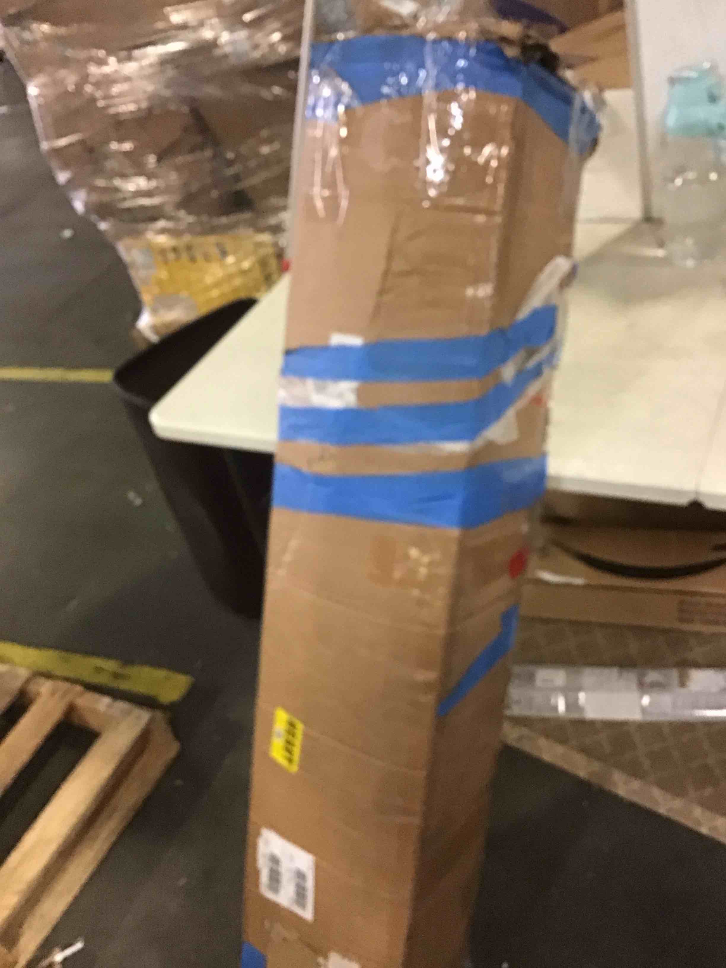 https://s3.amazonaws.com/lotting-images-prod/bidfta/YEL5579804_1697826847350.jpeg