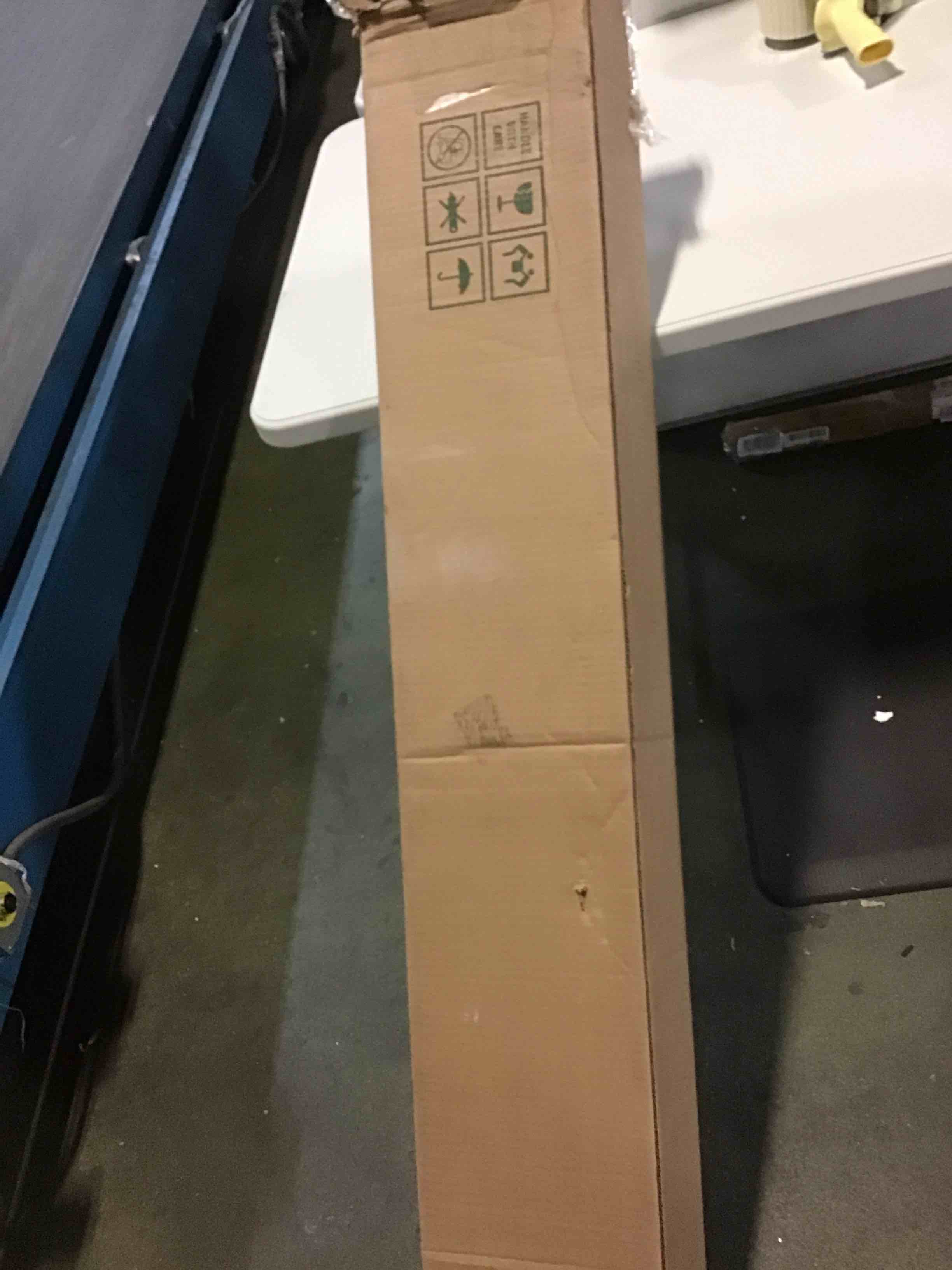 https://s3.amazonaws.com/lotting-images-prod/bidfta/YEL5579991_1698411870550.jpeg