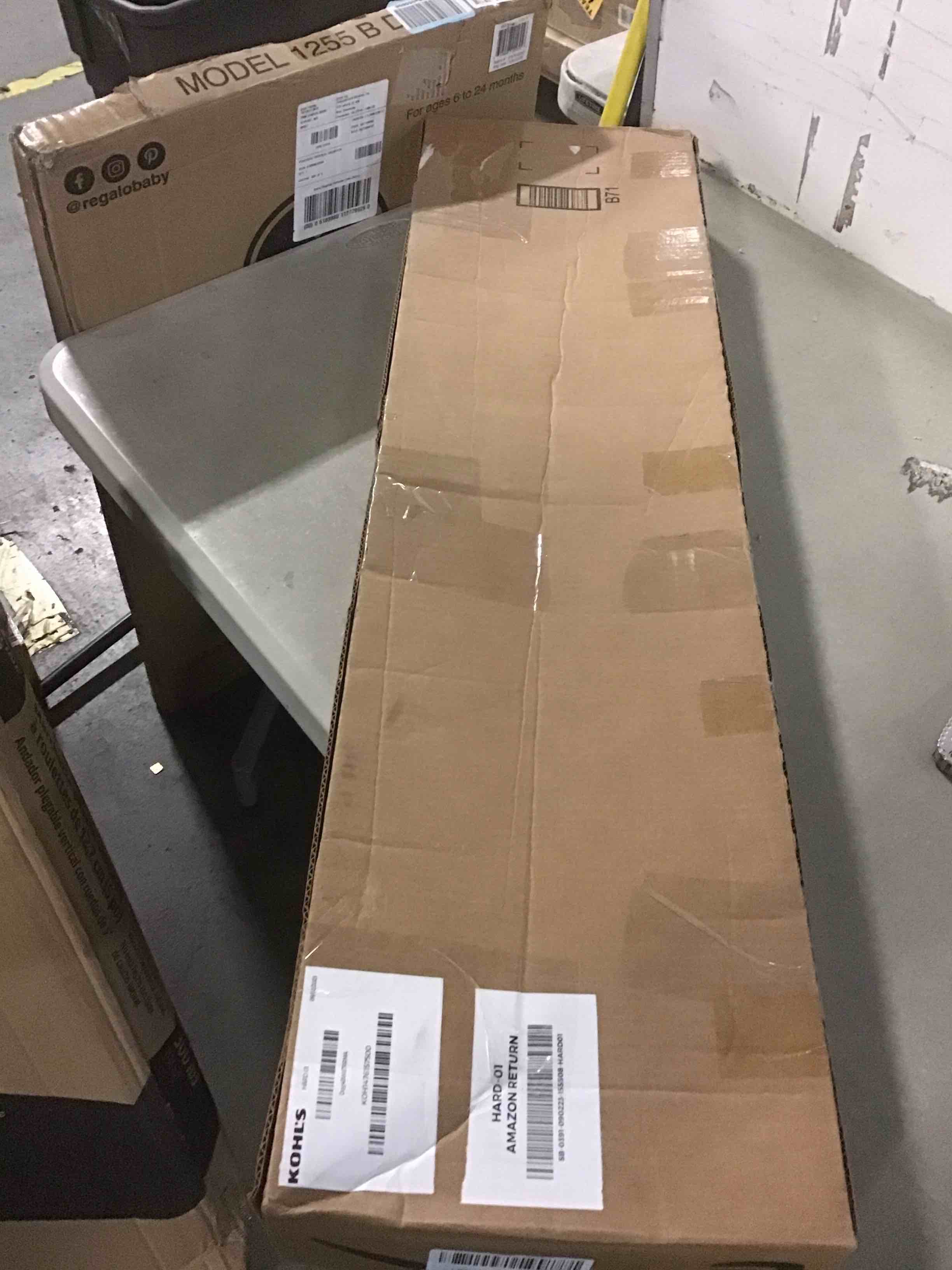 https://s3.amazonaws.com/lotting-images-prod/bidfta/YEL5580321_1698840395978.jpeg
