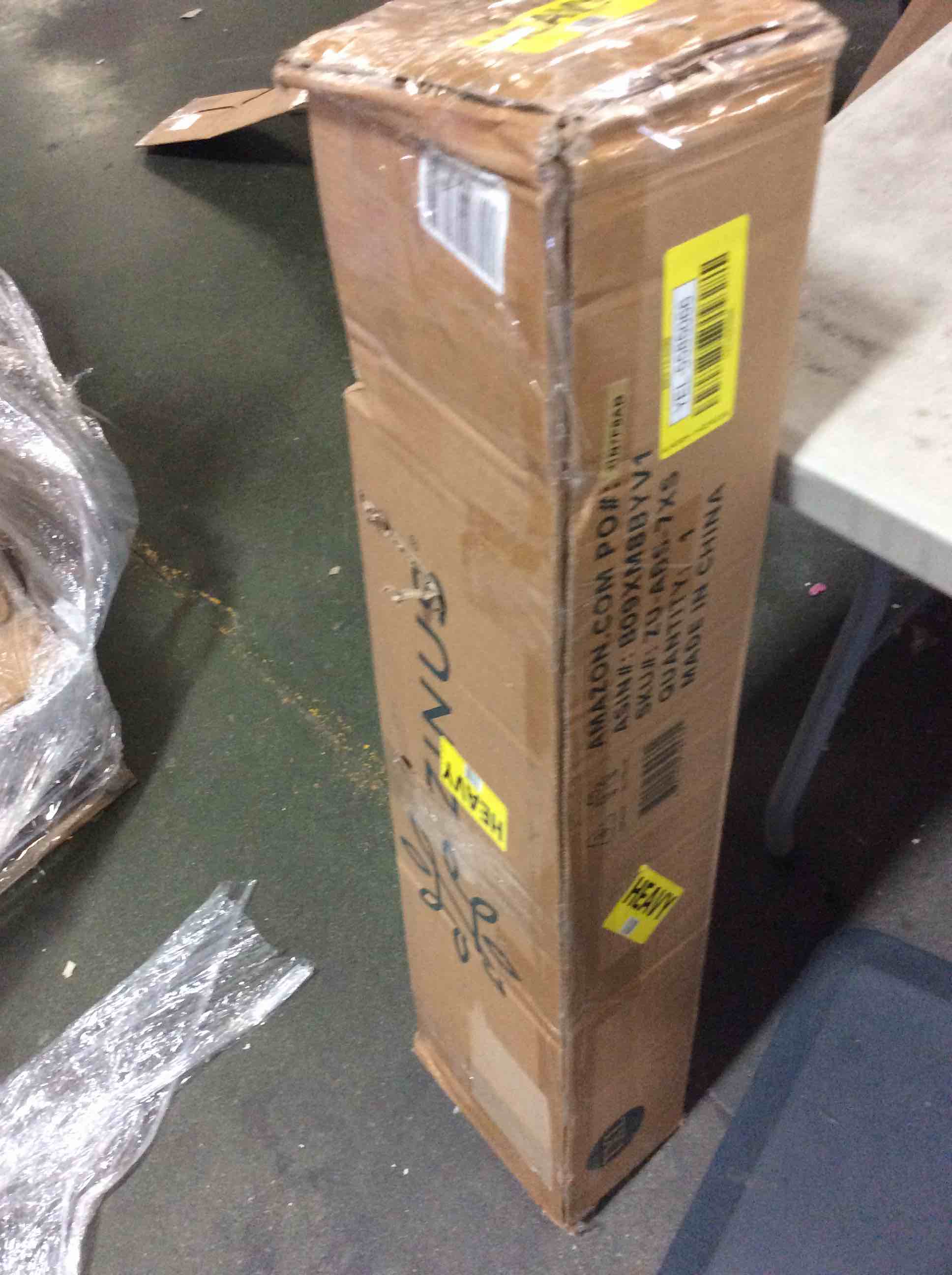 https://s3.amazonaws.com/lotting-images-prod/bidfta/YEL5585066_1697035441005.jpeg