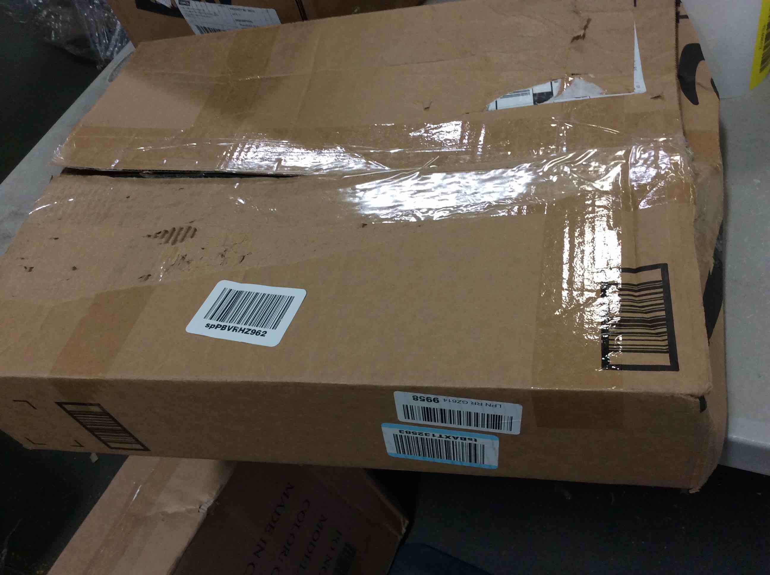 https://s3.amazonaws.com/lotting-images-prod/bidfta/YEL5585112_1697040407198.jpeg