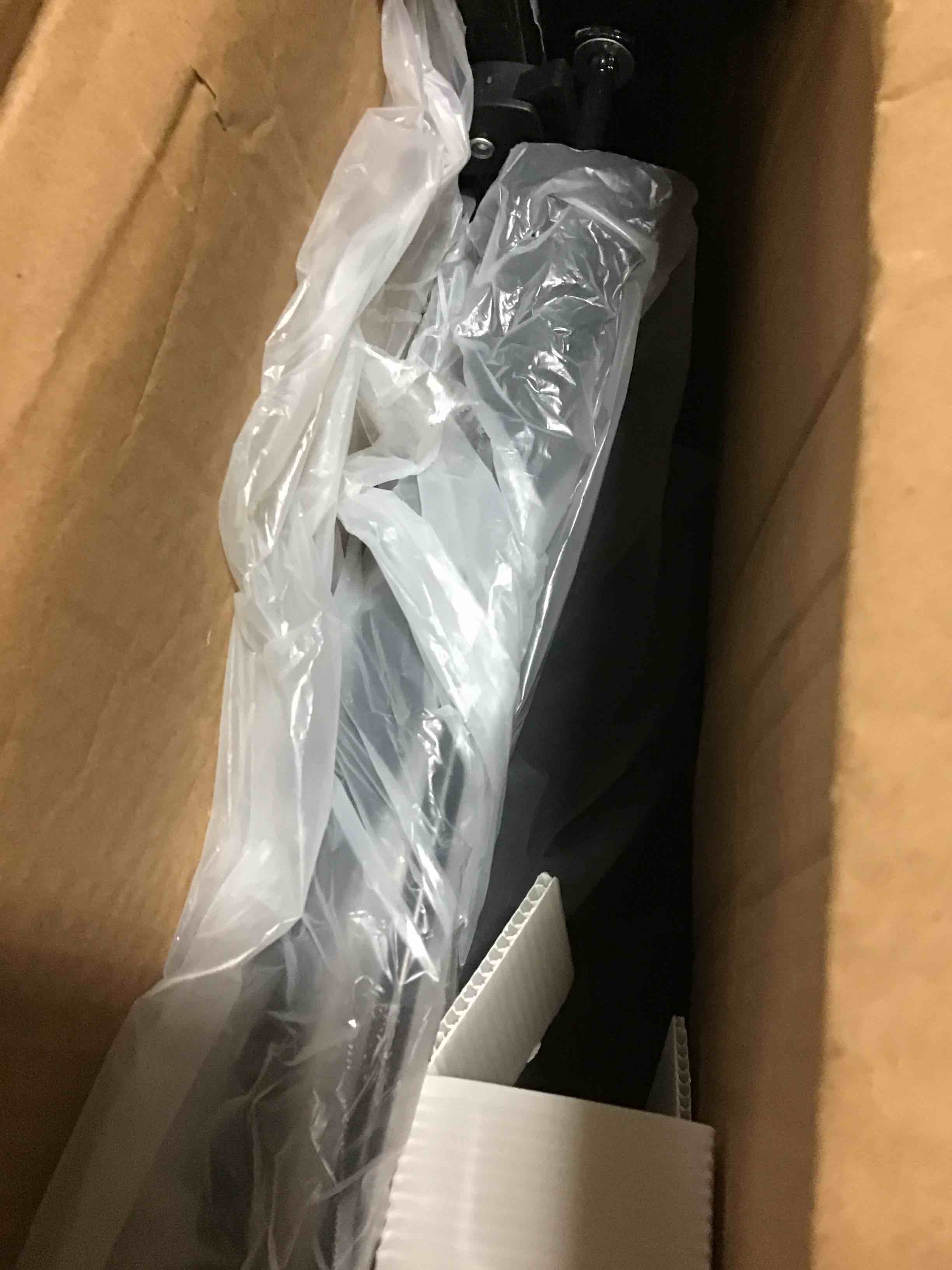 https://s3.amazonaws.com/lotting-images-prod/bidfta/YEL5585322_1697133739509.jpeg