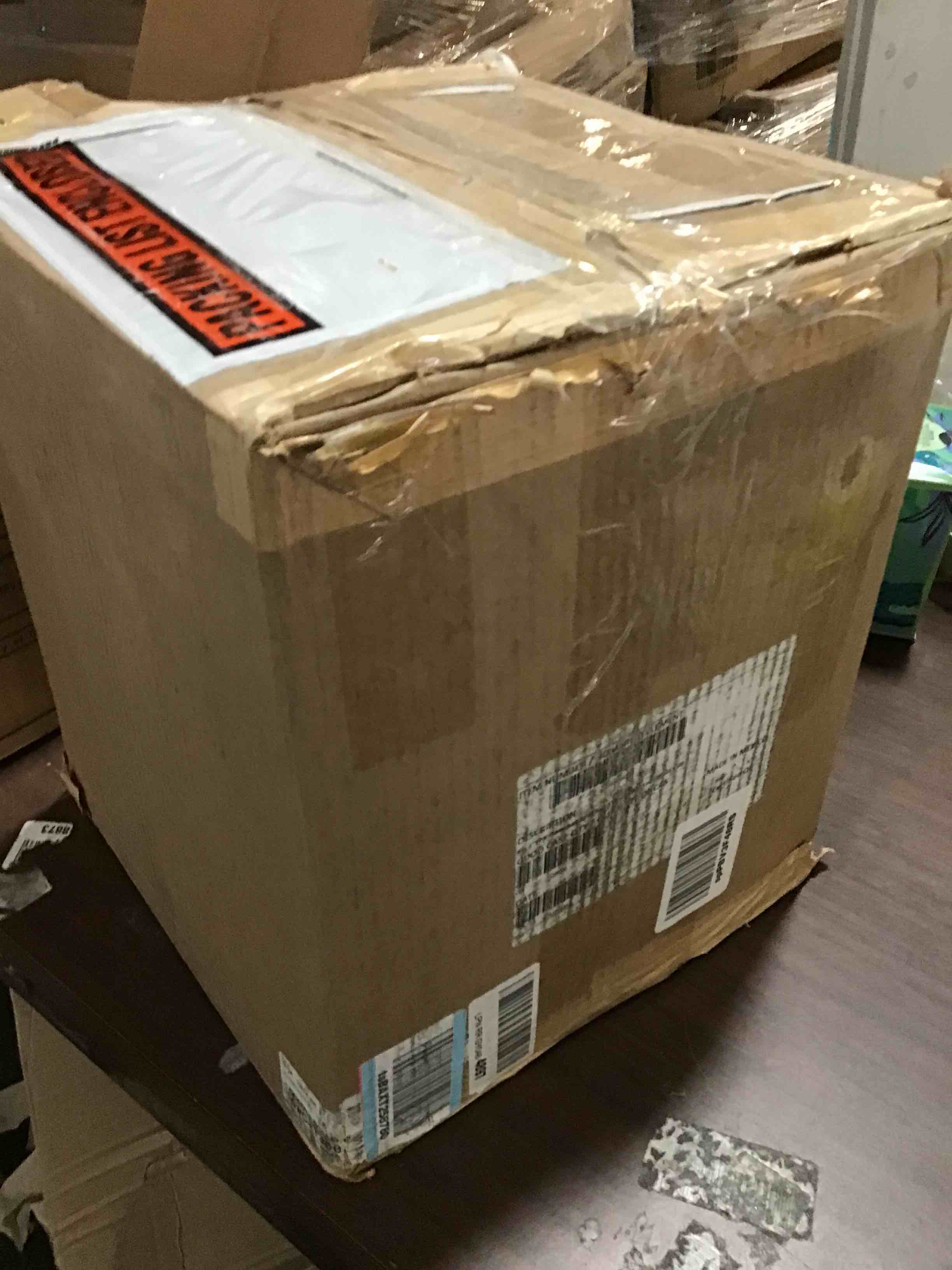 https://s3.amazonaws.com/lotting-images-prod/bidfta/YEL5585626_1697471367232.jpeg