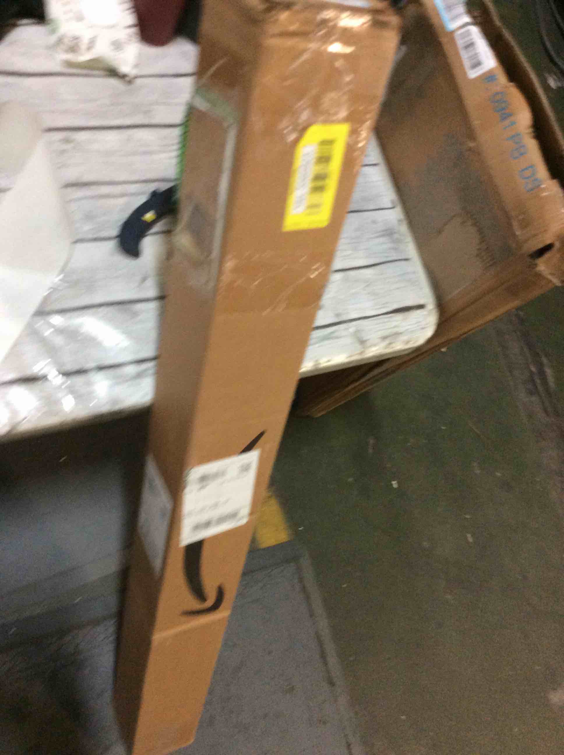 https://s3.amazonaws.com/lotting-images-prod/bidfta/YEL5585923_1697635206923.jpeg