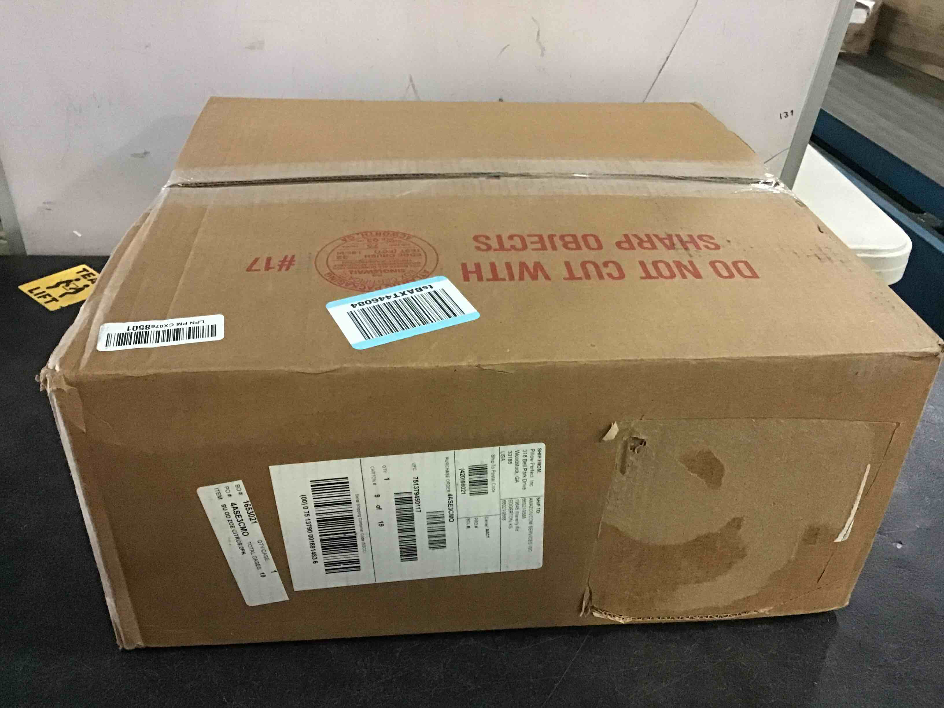 https://s3.amazonaws.com/lotting-images-prod/bidfta/YEL5596506_1699648099701.jpeg