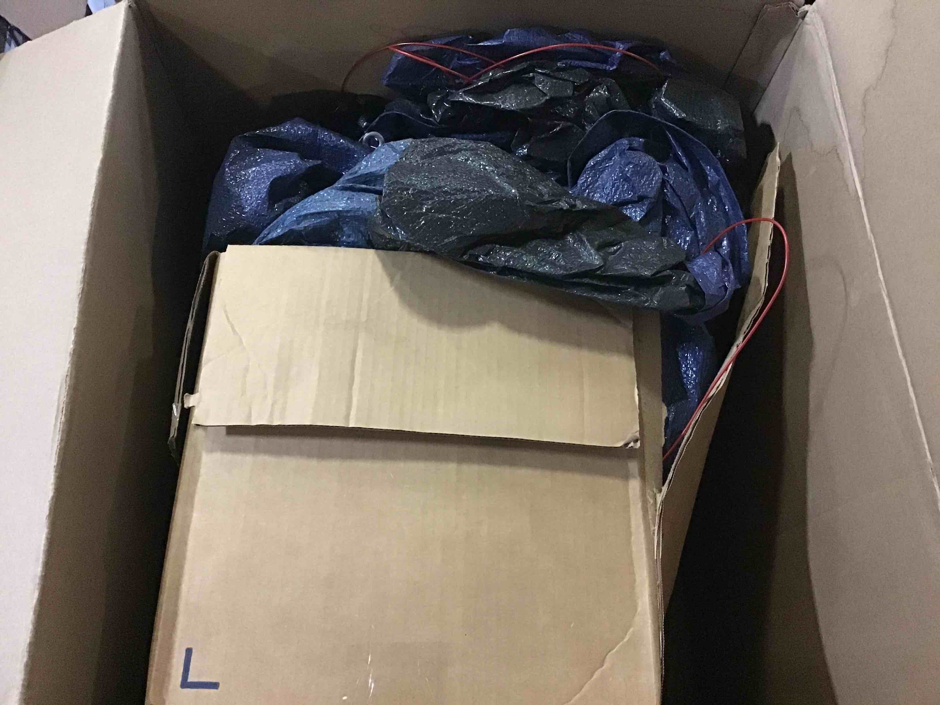 https://s3.amazonaws.com/lotting-images-prod/bidfta/YEL5596508_1699648480382.jpeg